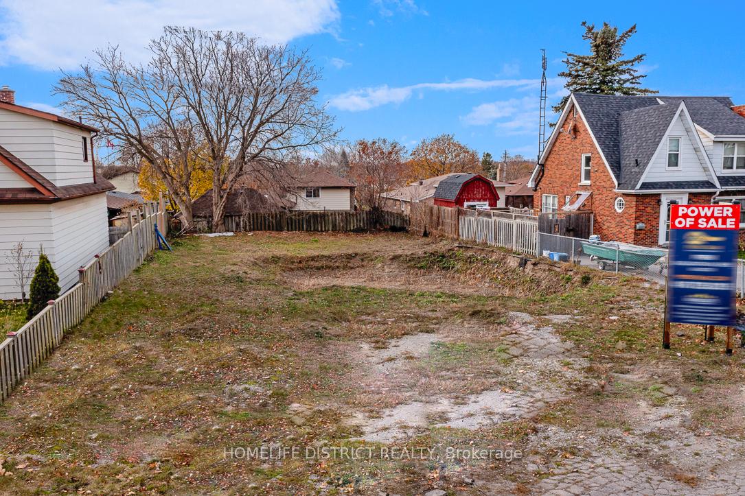 Photo 3 of 524 Cromwell Avenue, Oshawa, Vanier — HOMEH