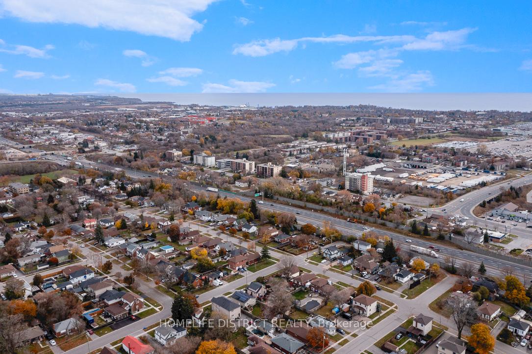 Photo 10 of 524 Cromwell Avenue, Oshawa, Vanier — HOMEH