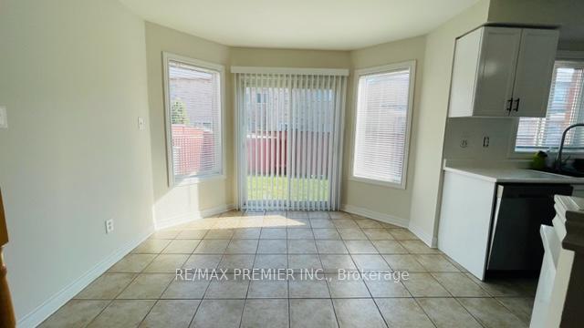 Photo 4 of 33 Windward Crescent, Vaughan, Vellore Village — HOMEH