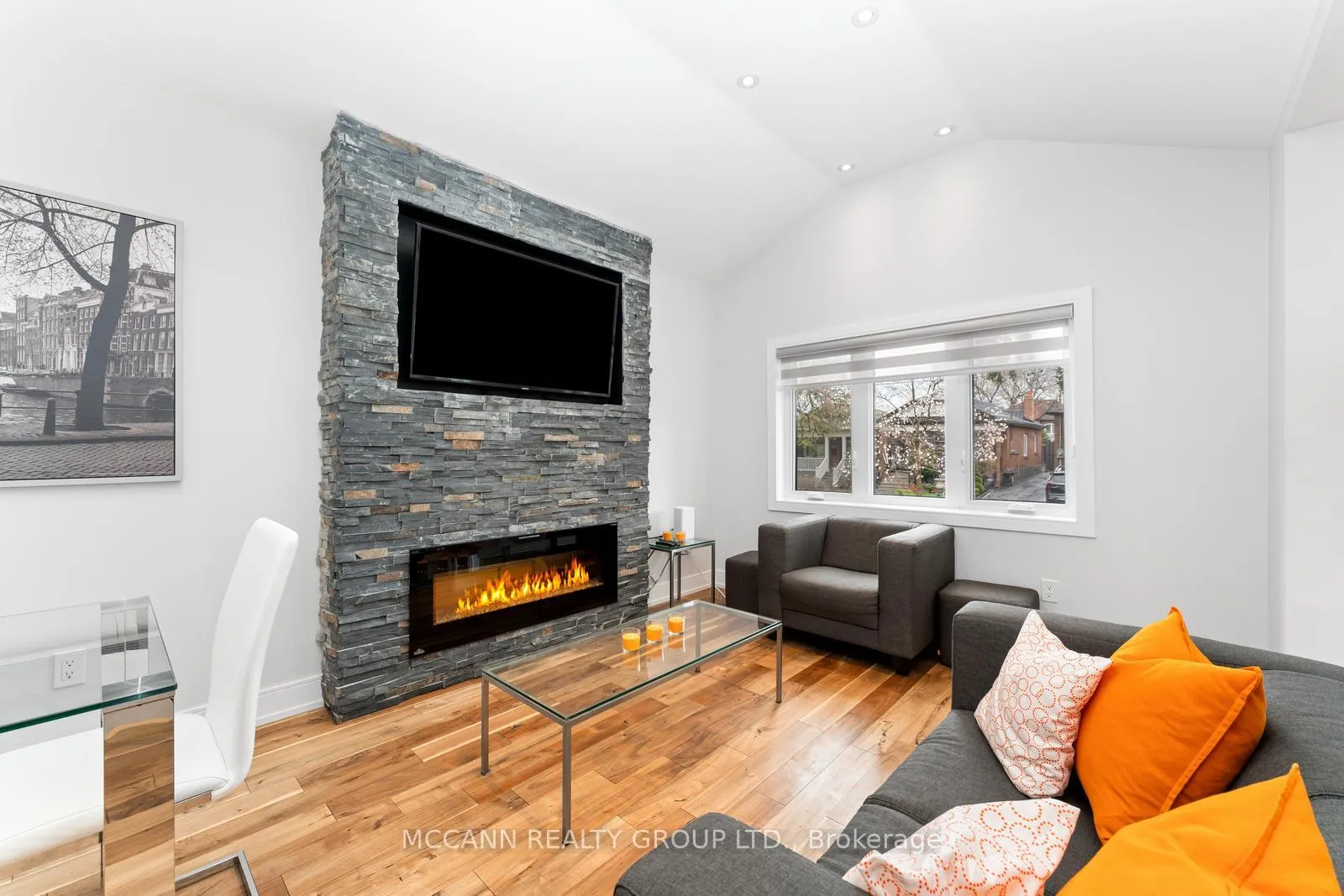 Photo 12 of Unit MAIN, 414 Northcliffe Boulevard, Toronto, Oakwood Village — HOMEH