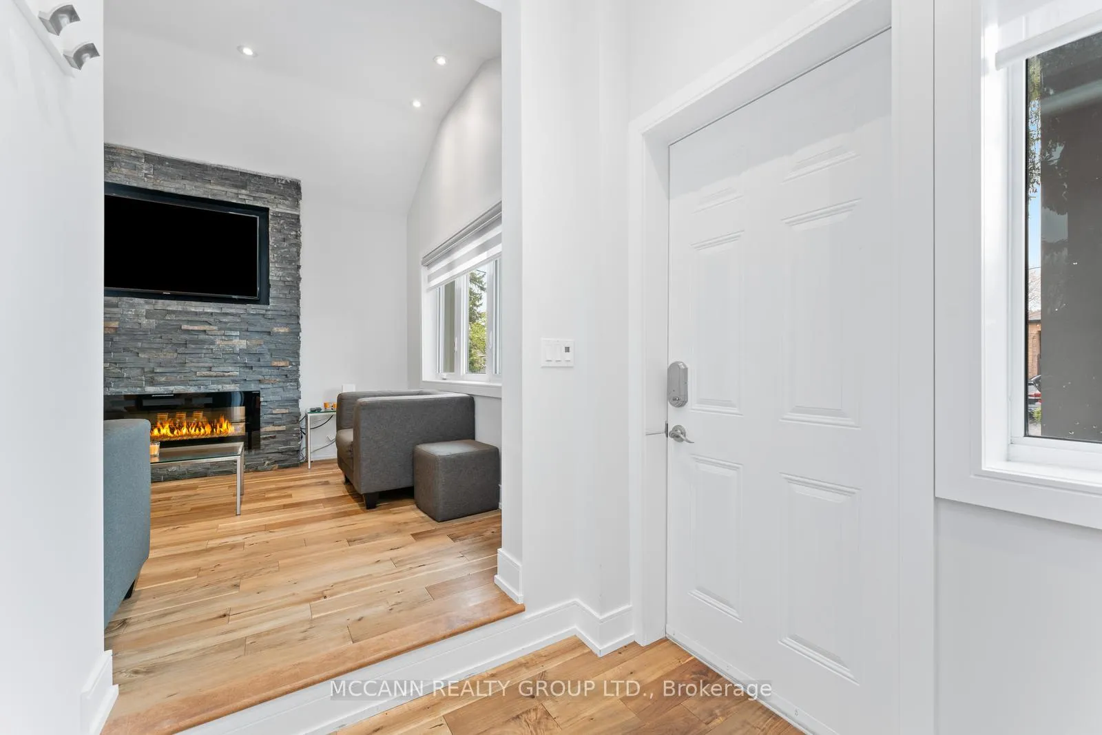 Photo 15 of Unit MAIN, 414 Northcliffe Boulevard, Toronto, Oakwood Village — HOMEH