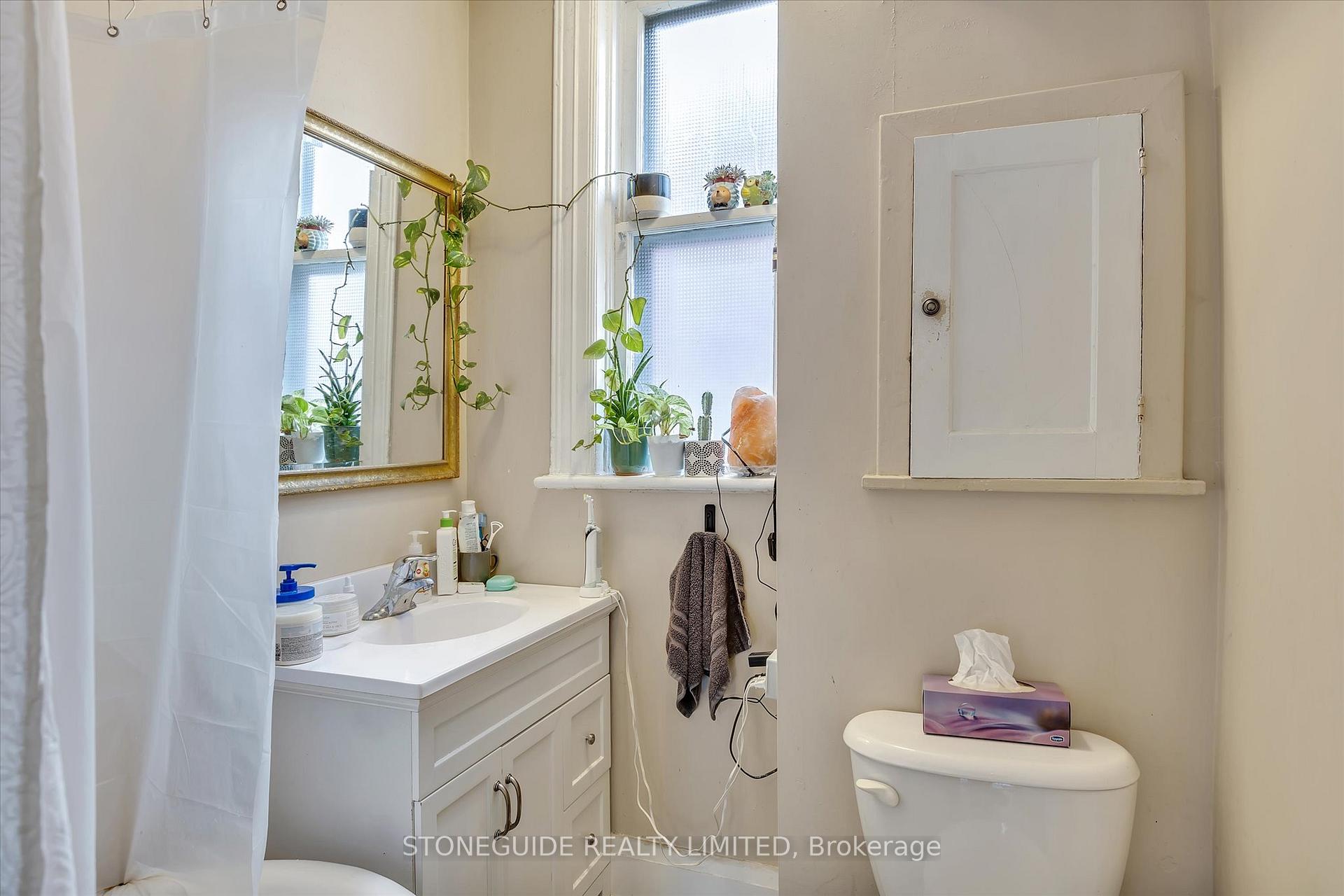 Photo 31 of 320-322 Pearl Avenue, Peterborough, Town Ward 3 — HOMEH