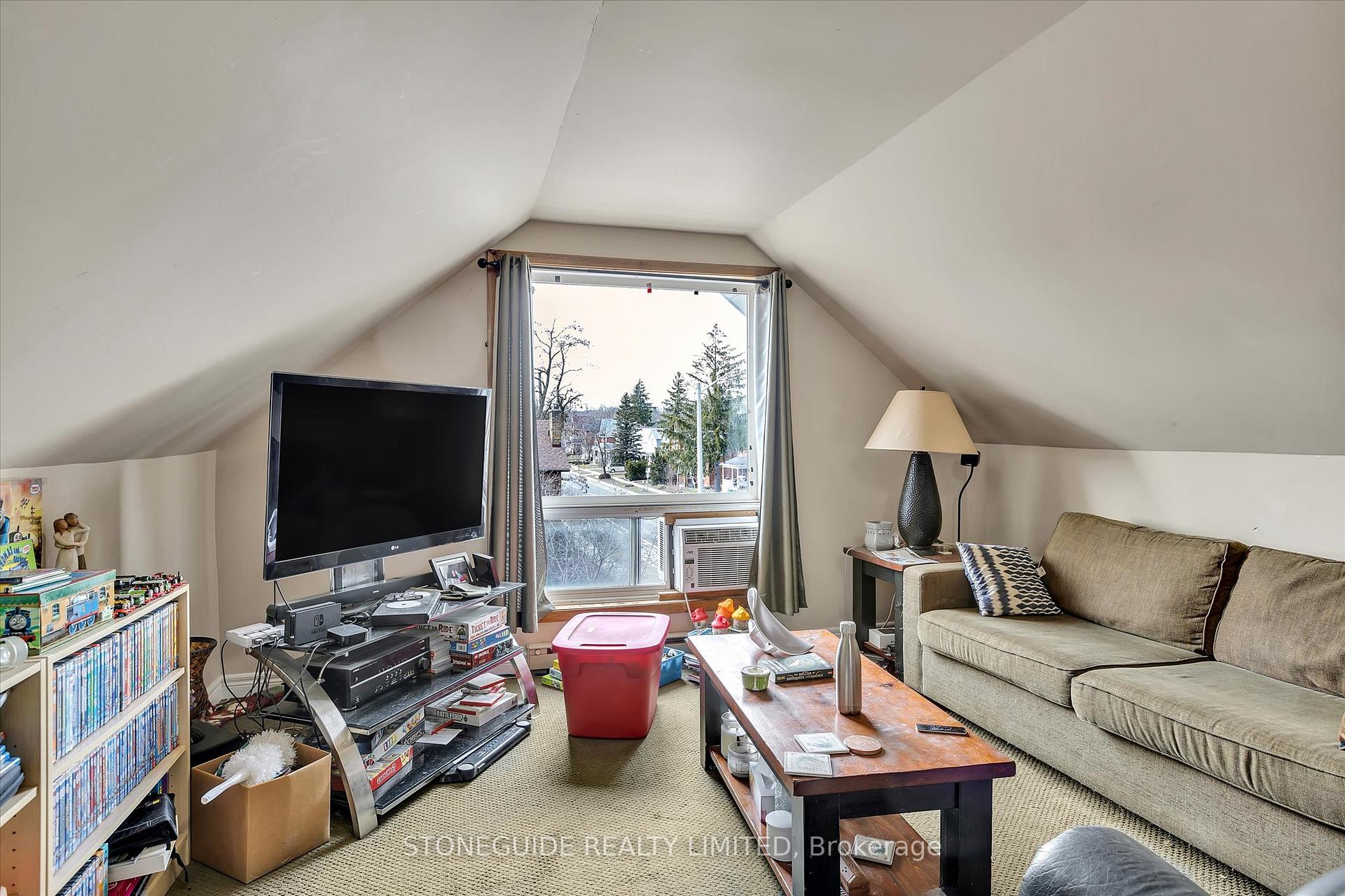 Photo 46 of 320-322 Pearl Avenue, Peterborough, Town Ward 3 — HOMEH