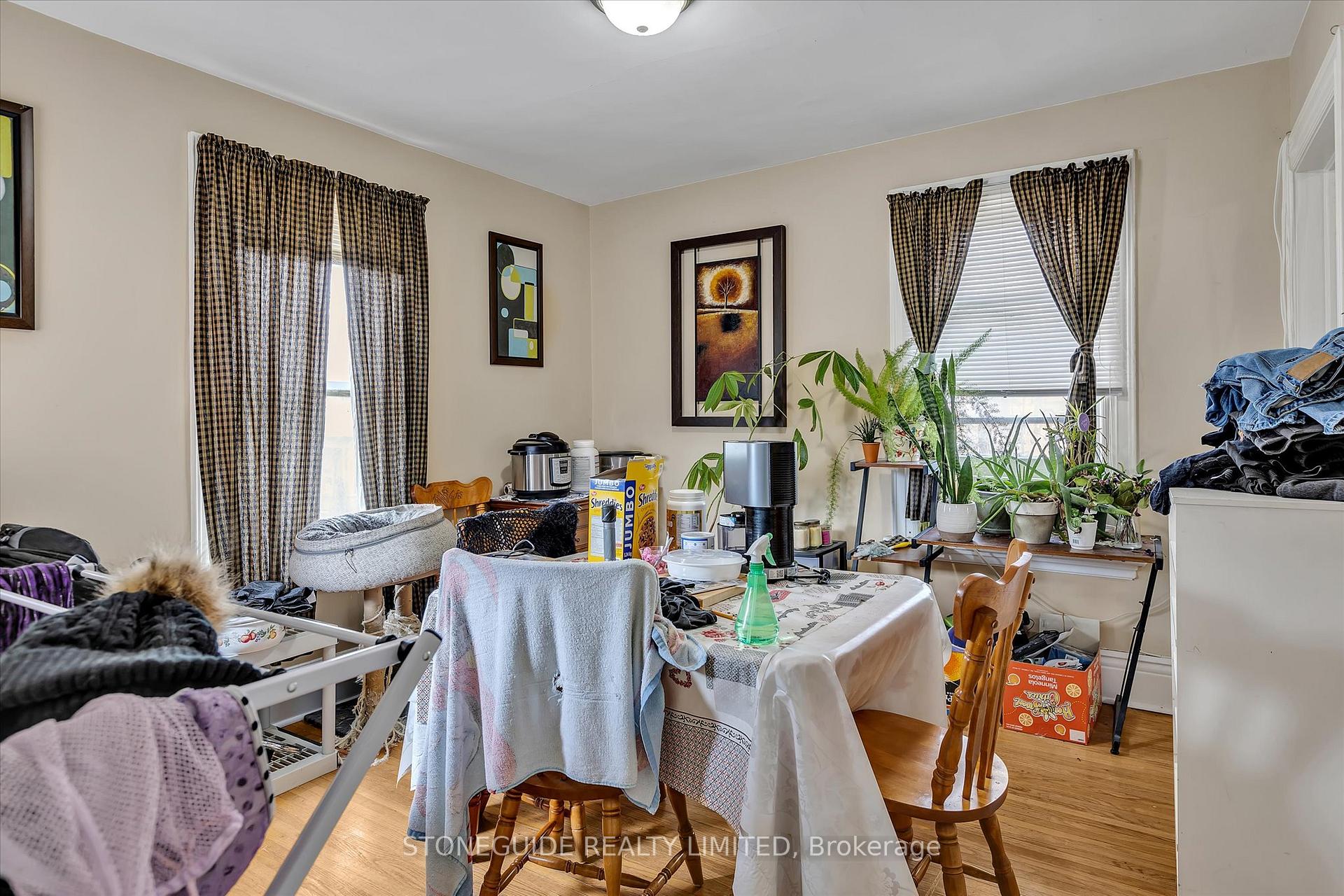 Photo 20 of 320-322 Pearl Avenue, Peterborough, Town Ward 3 — HOMEH