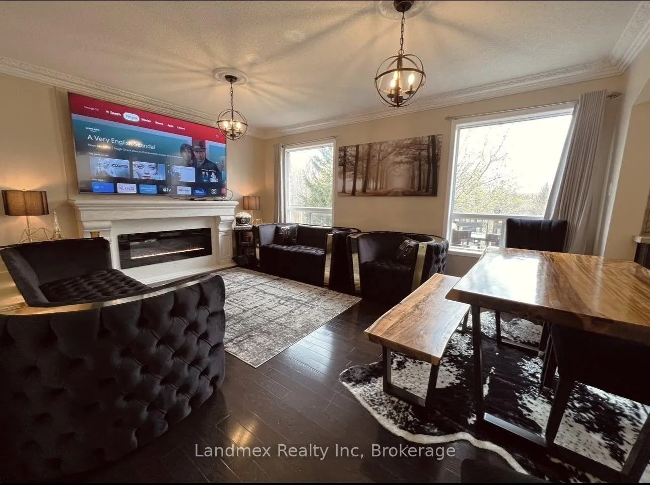 Photo 4 of 50 Charleswood Circle, Brampton, Fletcher's Meadow — HOMEH