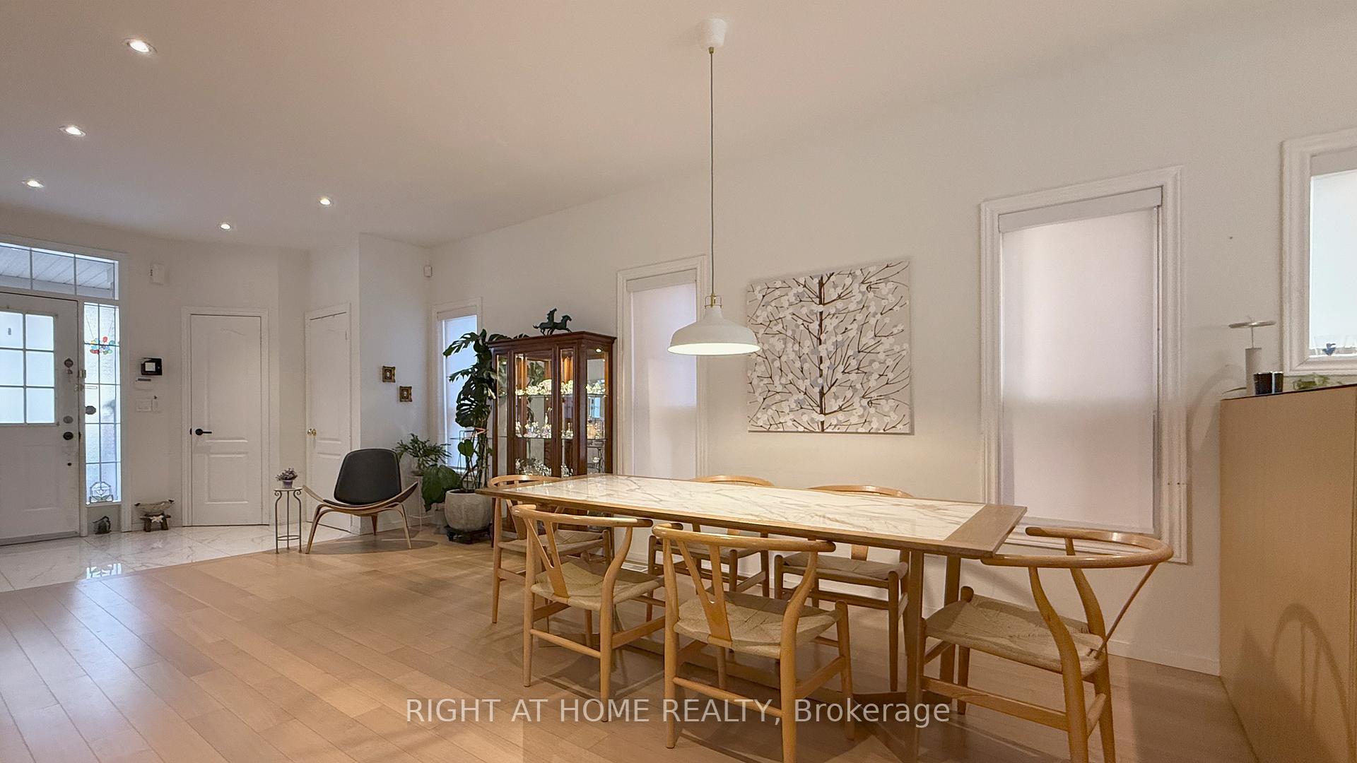 Photo 5 of 12 Signet Way, Vaughan, Vellore Village — HOMEH