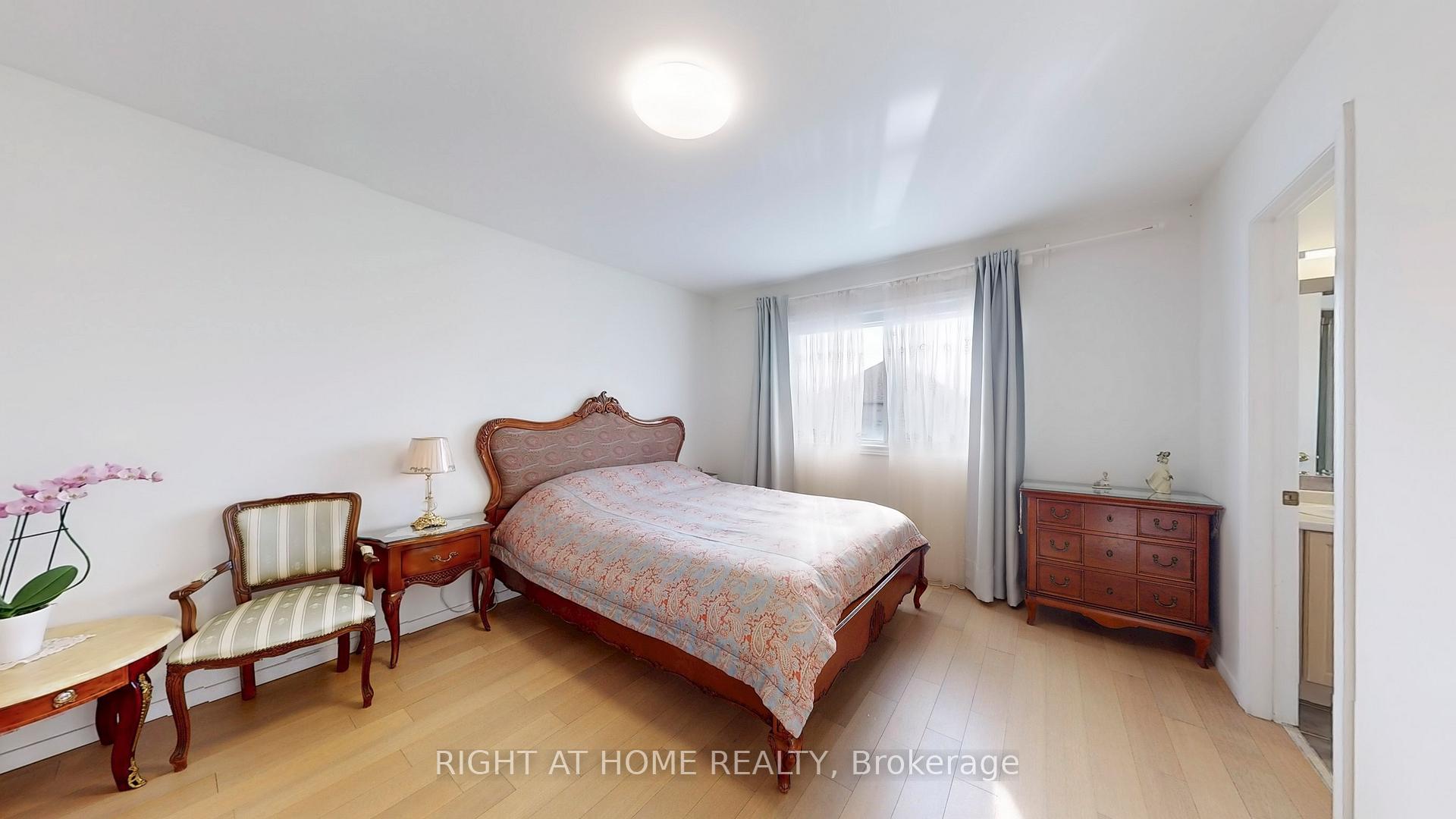 Photo 25 of 12 Signet Way, Vaughan, Vellore Village — HOMEH