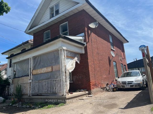 Photo 1 of 52 Olive Avenue, Peterborough, Town Ward 3 — HOMEH