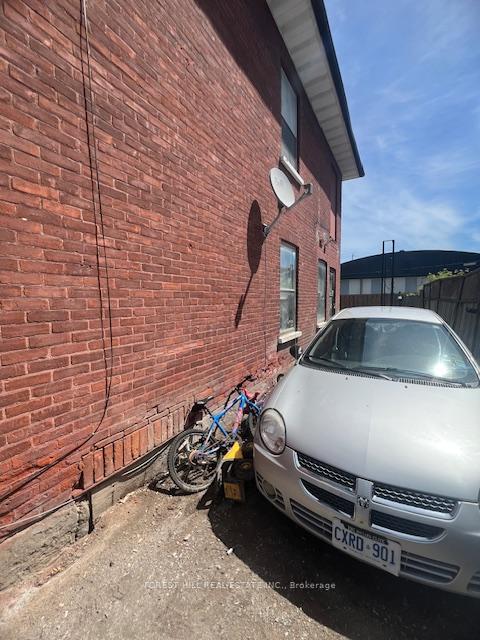 Photo 2 of 52 Olive Avenue, Peterborough, Town Ward 3 — HOMEH