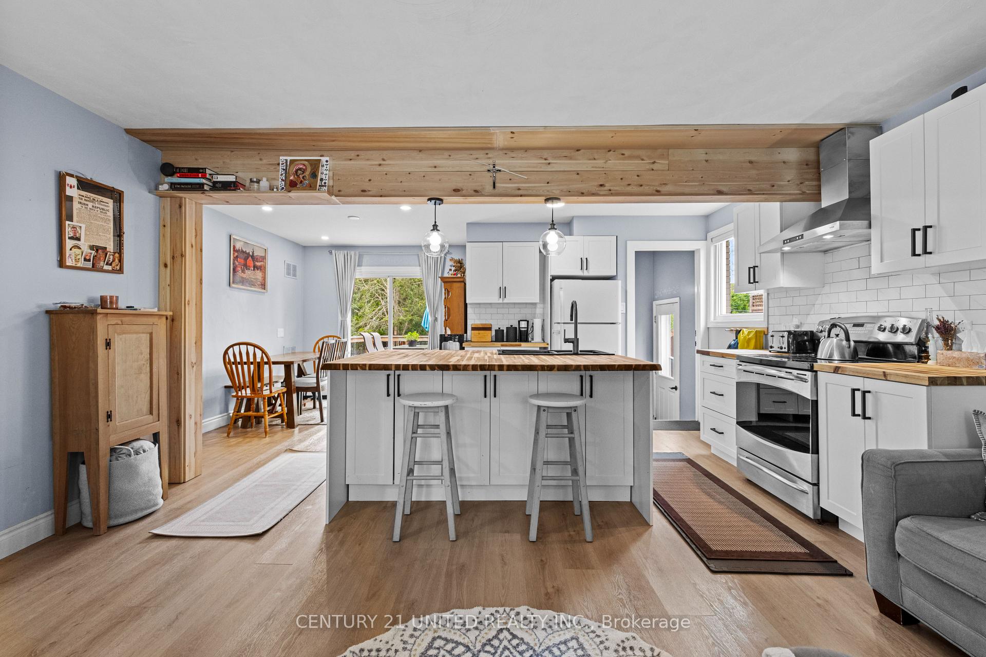 Photo 6 of 1105 Barnardo Avenue, Peterborough, Northcrest Ward 5 — HOMEH