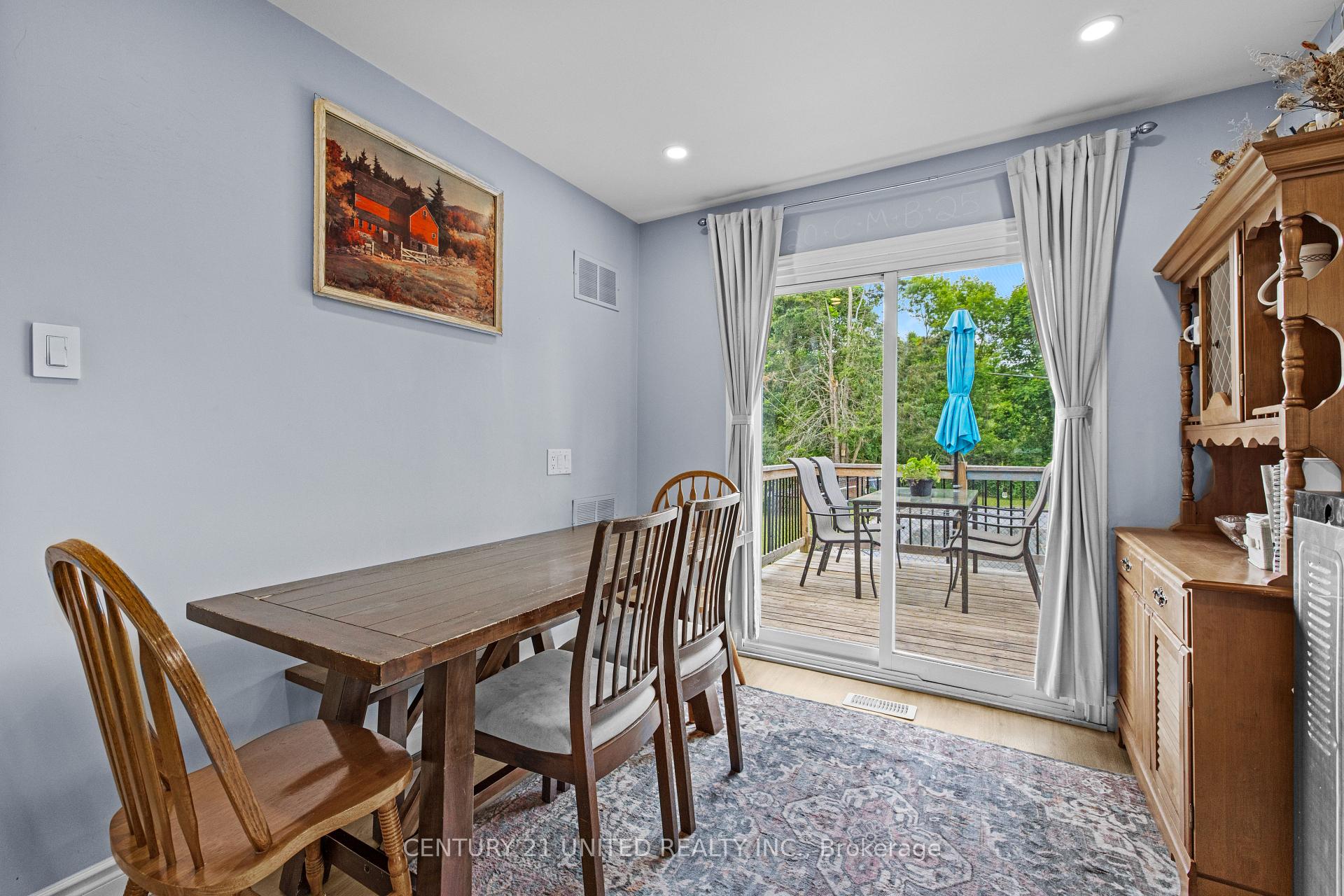 Photo 11 of 1105 Barnardo Avenue, Peterborough, Northcrest Ward 5 — HOMEH