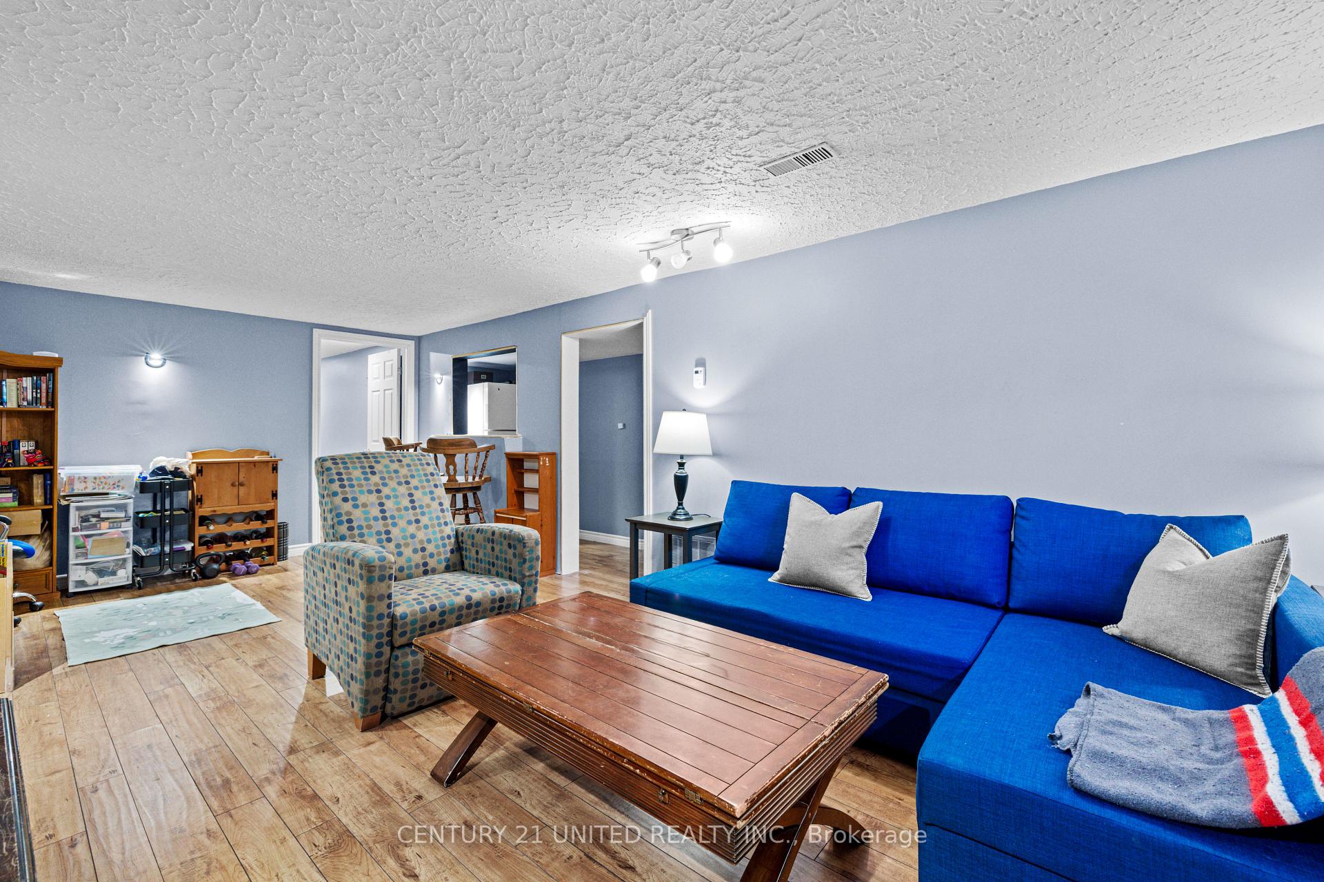 Photo 21 of 1105 Barnardo Avenue, Peterborough, Northcrest Ward 5 — HOMEH