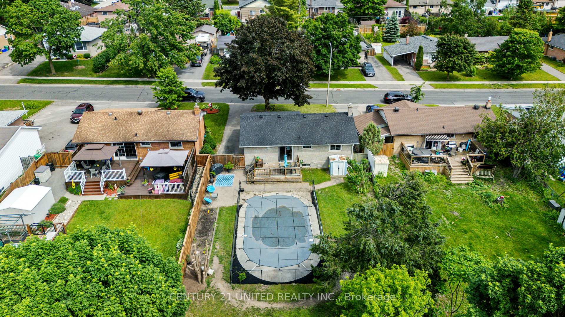 Photo 29 of 1105 Barnardo Avenue, Peterborough, Northcrest Ward 5 — HOMEH