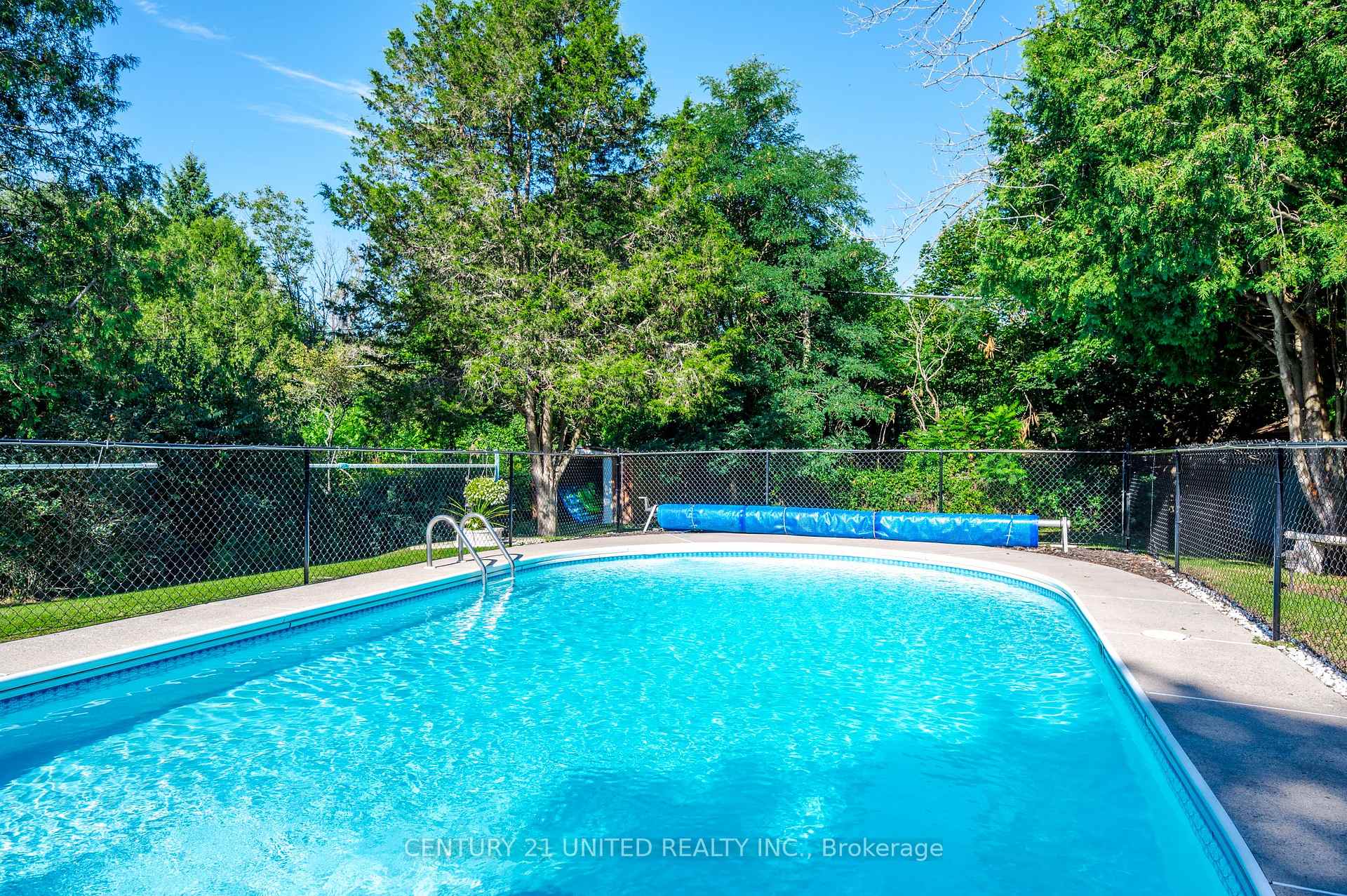 Photo 35 of 1105 Barnardo Avenue, Peterborough, Northcrest Ward 5 — HOMEH