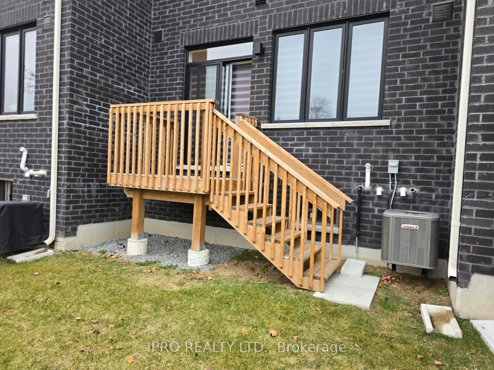 Photo 9 of 294 Okanagan Path, Oshawa, Donevan — HOMEH