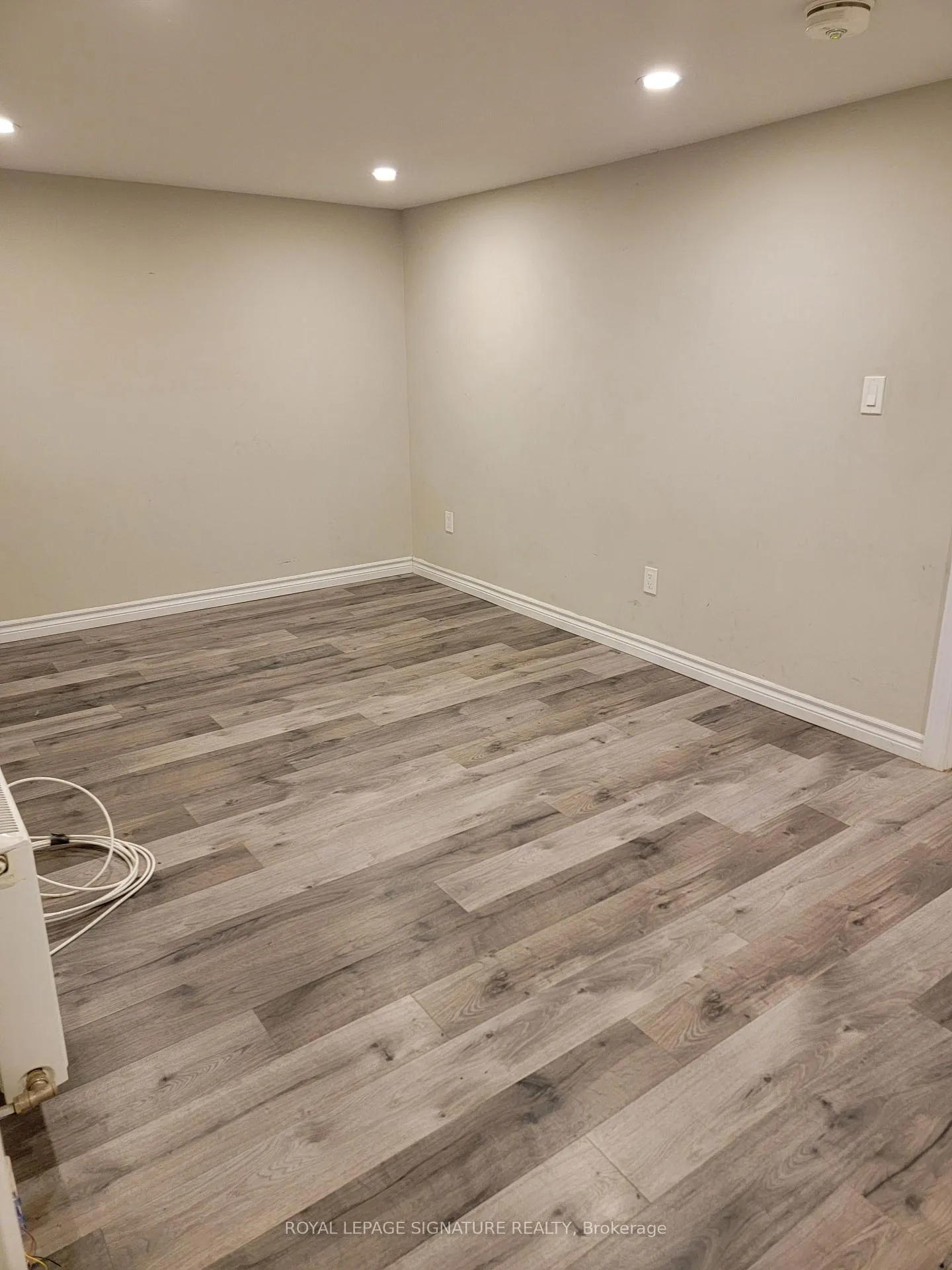 Photo 5 of Unit 4, 496 Horner Avenue, Etobicoke, Alderwood — HOMEH