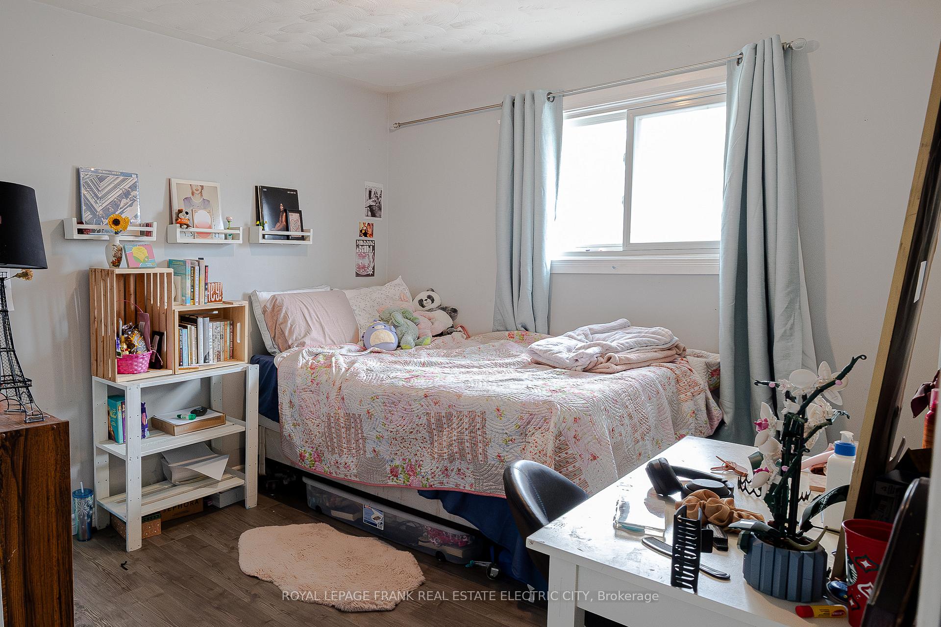 Photo 11 of 746 Chemong Road, Peterborough, Northcrest Ward 5 — HOMEH