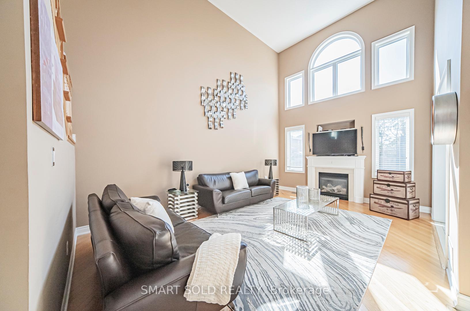 Photo 11 of 60 Chagall Drive, Vaughan, Patterson — HOMEH