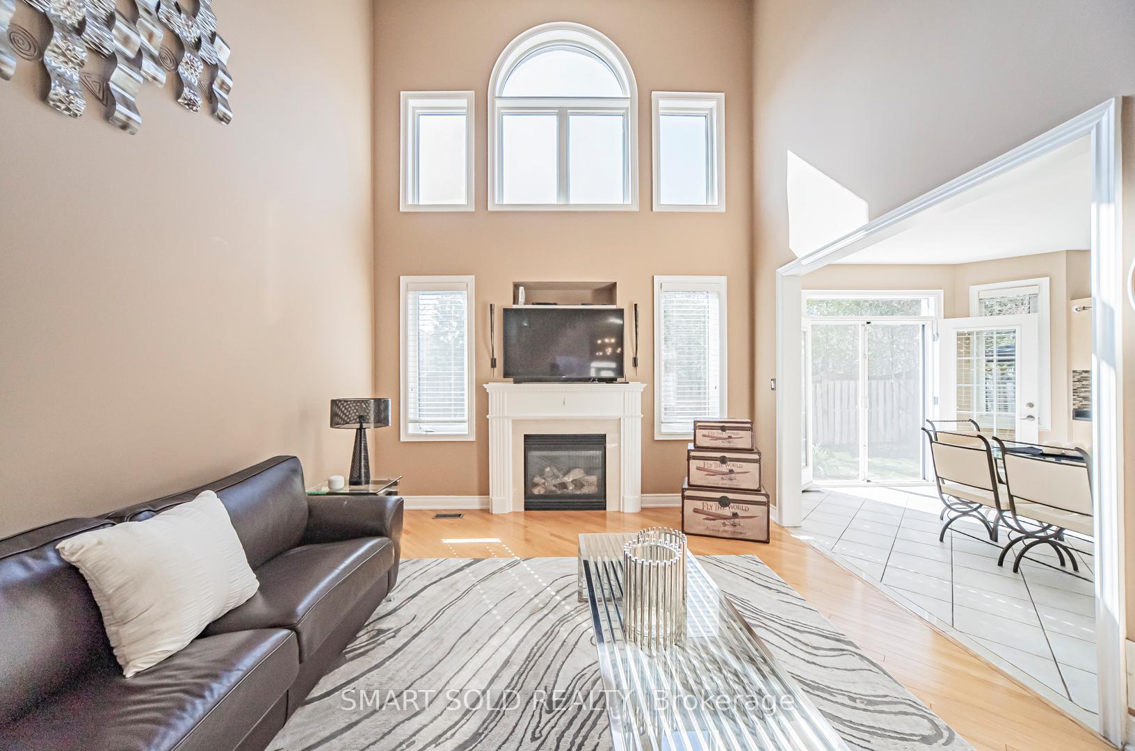 Photo 12 of 60 Chagall Drive, Vaughan, Patterson — HOMEH
