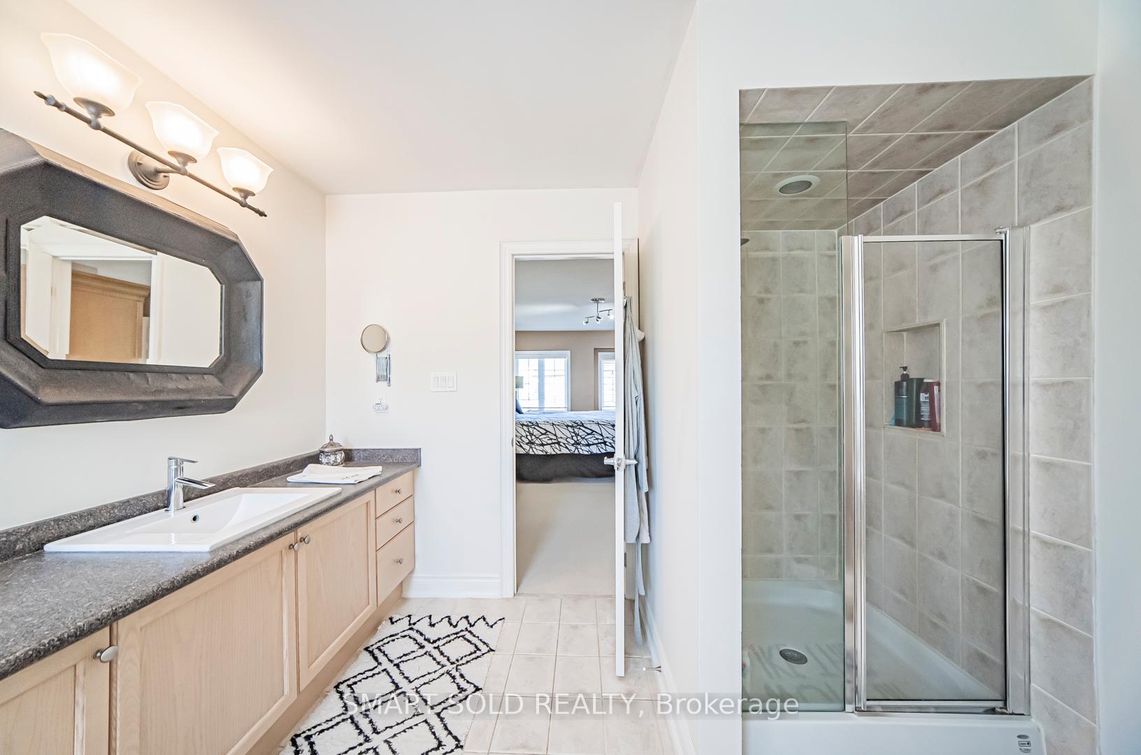 Photo 47 of 60 Chagall Drive, Vaughan, Patterson — HOMEH