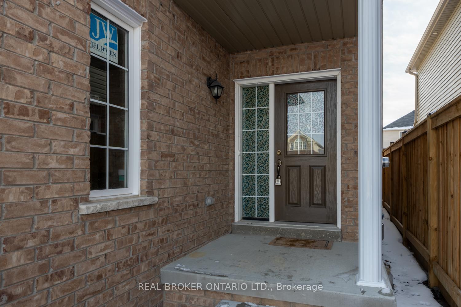 Photo 4 of 1485 Dunedin Crescent, Oshawa, Taunton — HOMEH