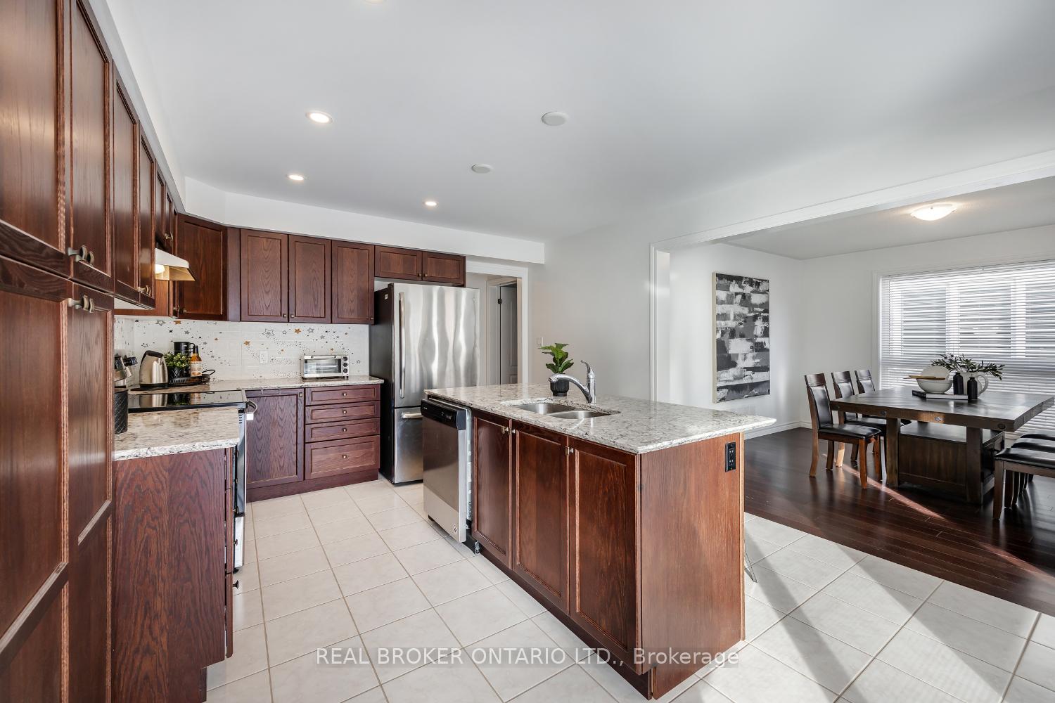 Photo 9 of 1485 Dunedin Crescent, Oshawa, Taunton — HOMEH