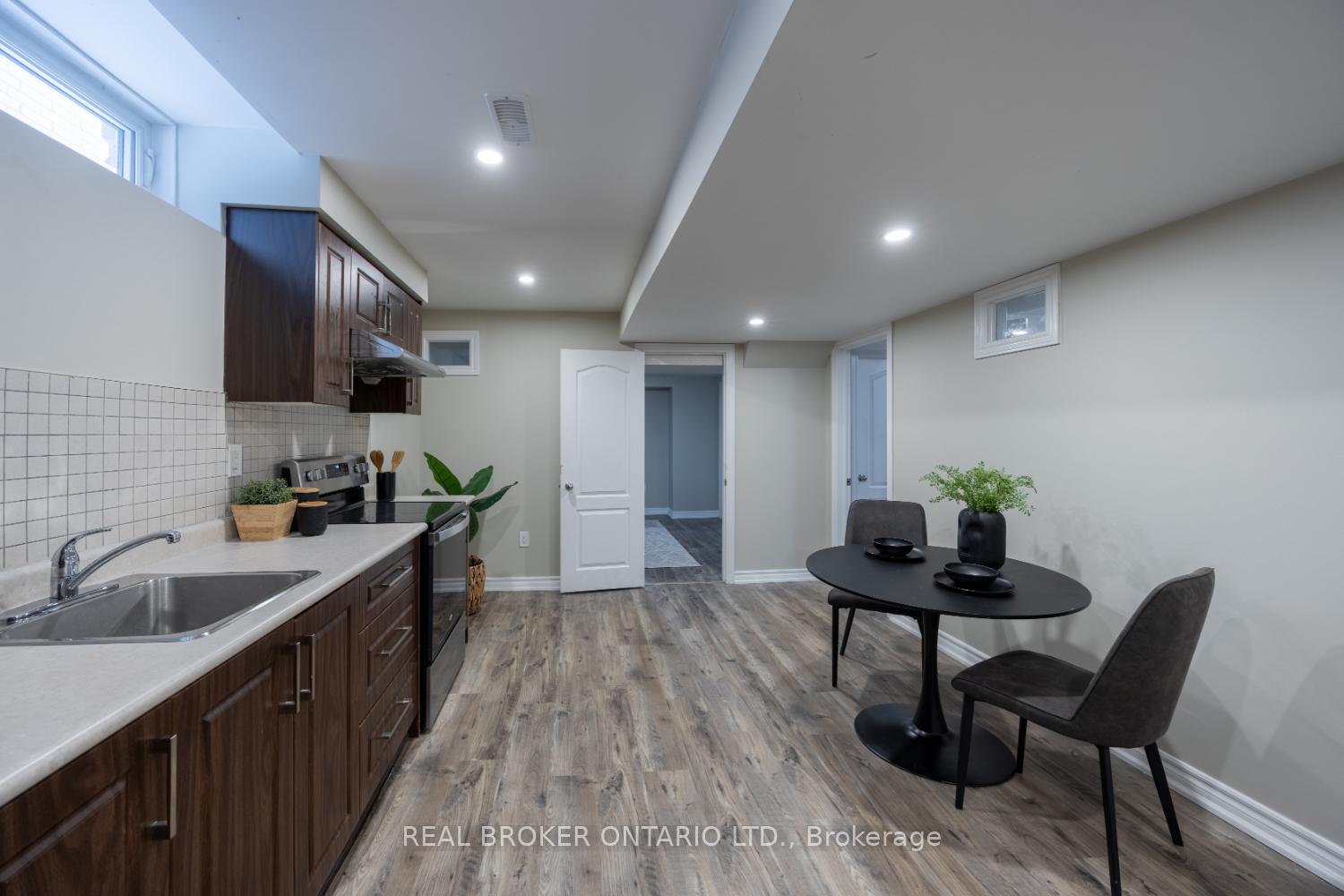 Photo 27 of 1485 Dunedin Crescent, Oshawa, Taunton — HOMEH