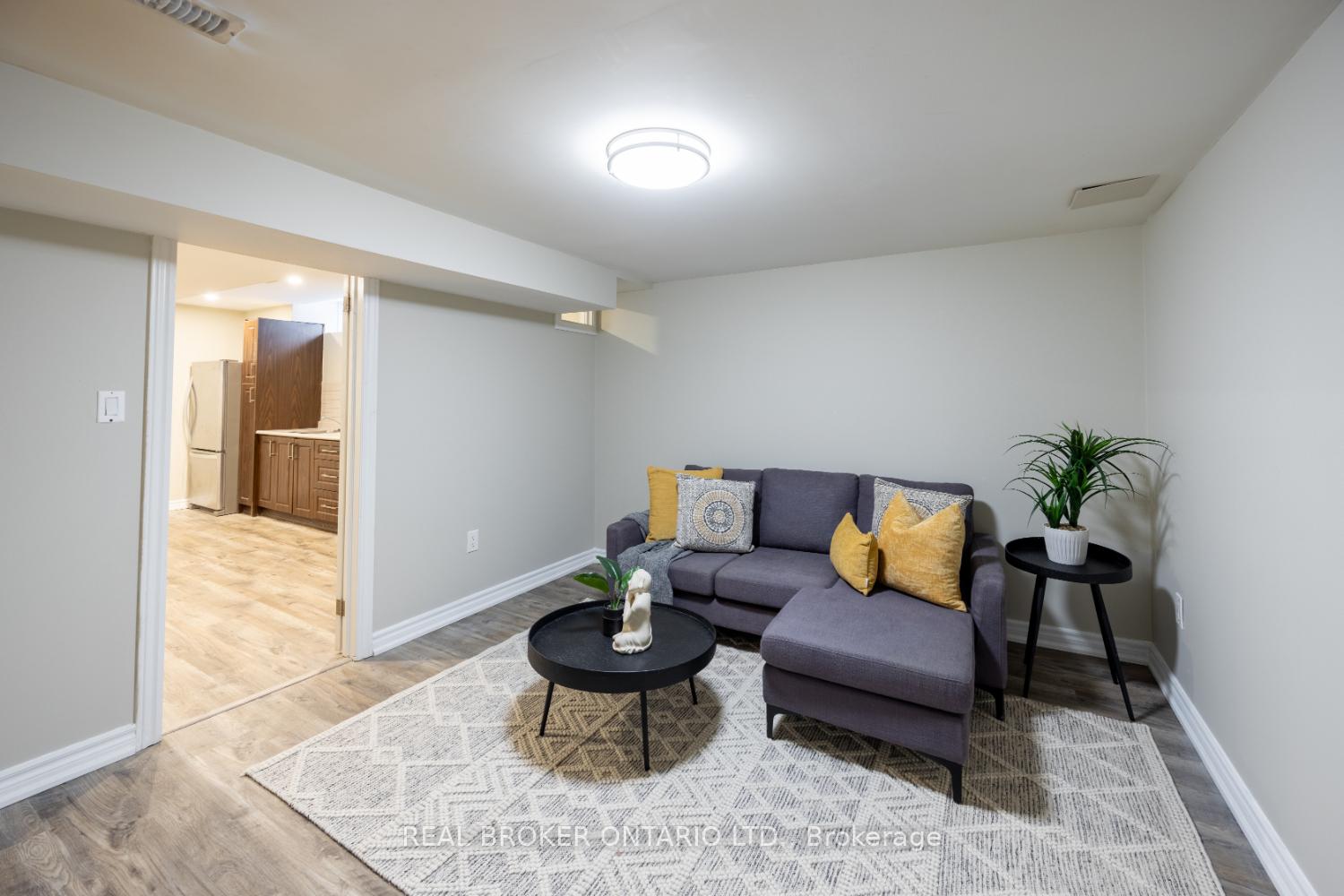 Photo 29 of 1485 Dunedin Crescent, Oshawa, Taunton — HOMEH