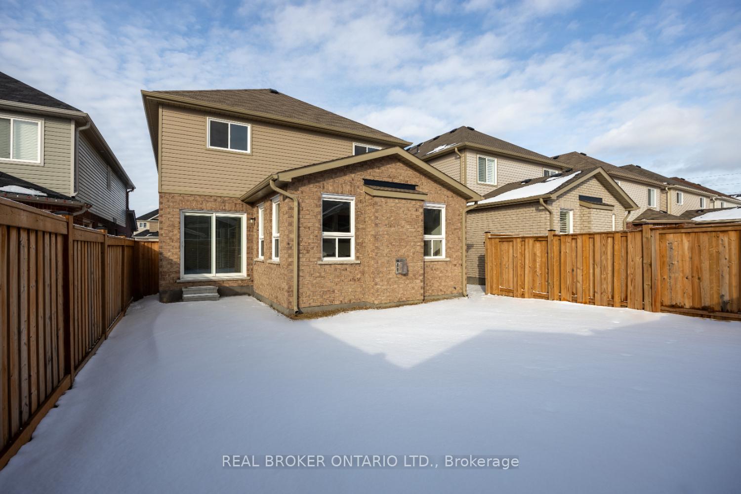 Photo 32 of 1485 Dunedin Crescent, Oshawa, Taunton — HOMEH