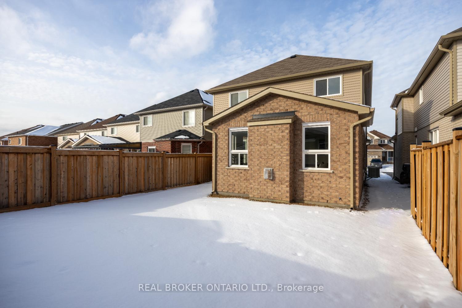Photo 34 of 1485 Dunedin Crescent, Oshawa, Taunton — HOMEH