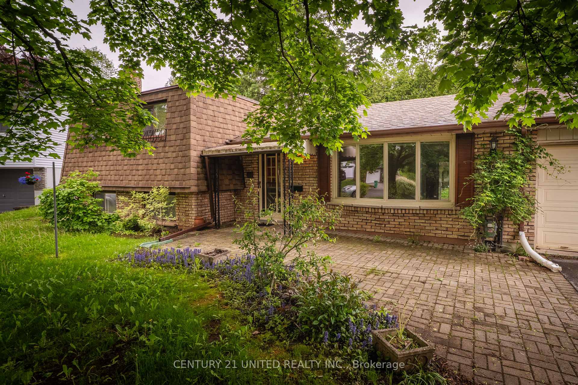 Photo 6 of 38 Parkview Drive, Peterborough, Northcrest Ward 5 — HOMEH