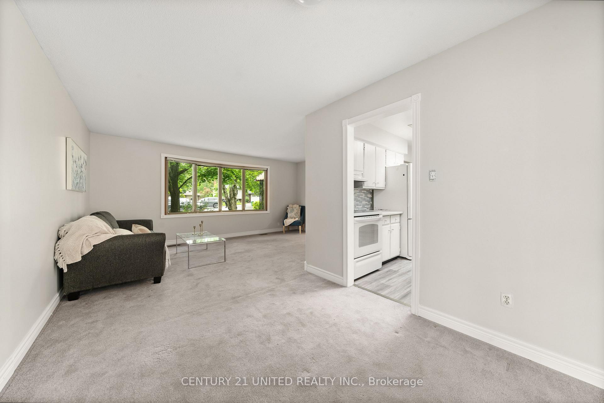 Photo 13 of 38 Parkview Drive, Peterborough, Northcrest Ward 5 — HOMEH