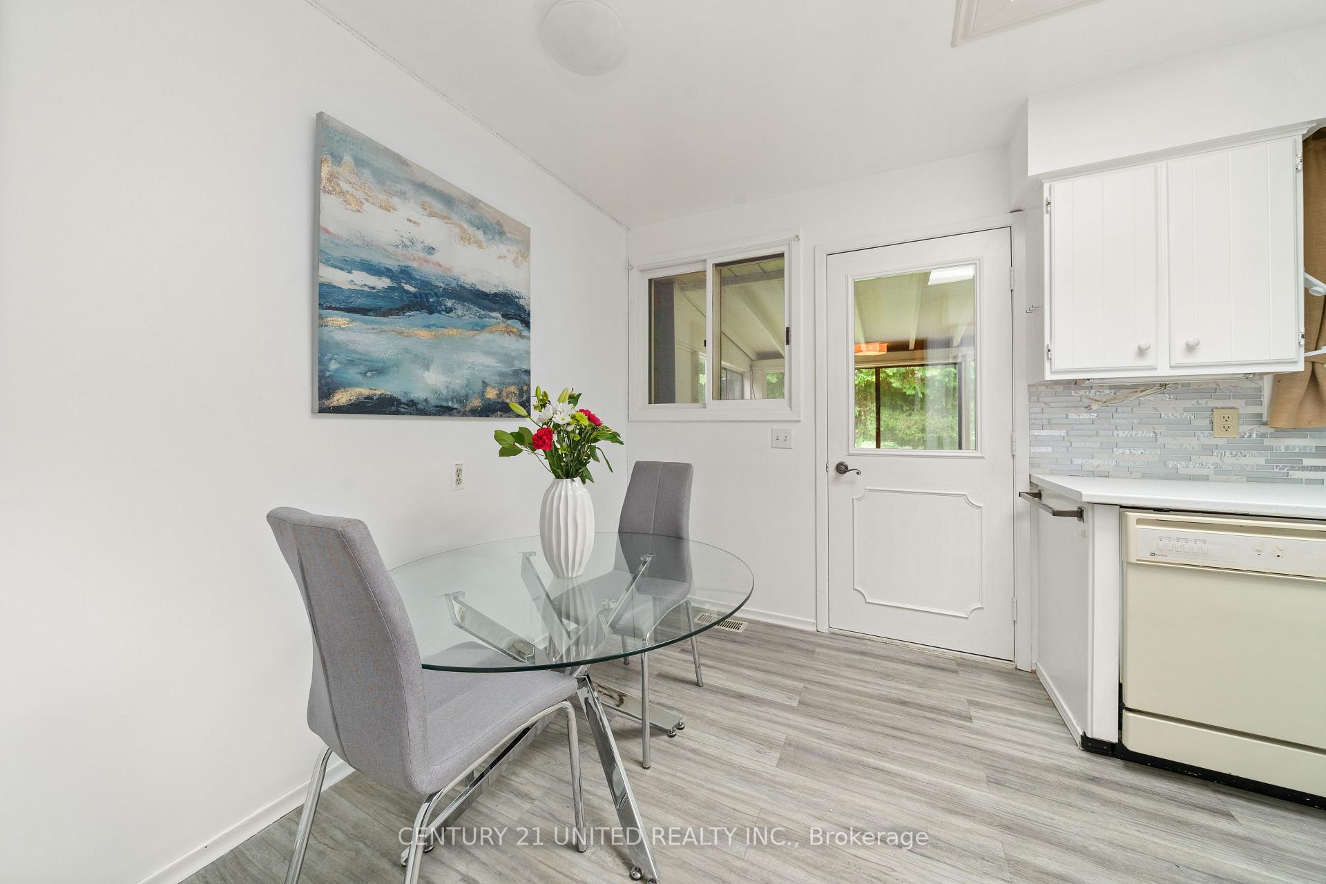 Photo 18 of 38 Parkview Drive, Peterborough, Northcrest Ward 5 — HOMEH