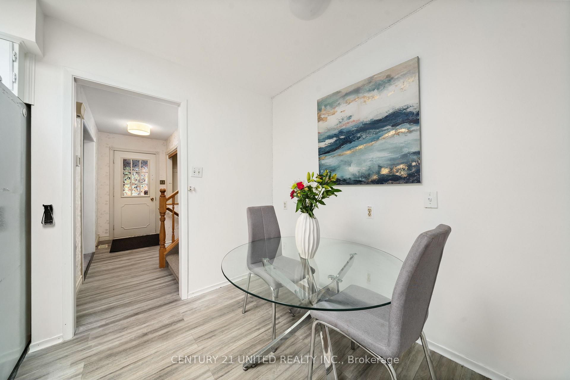 Photo 19 of 38 Parkview Drive, Peterborough, Northcrest Ward 5 — HOMEH