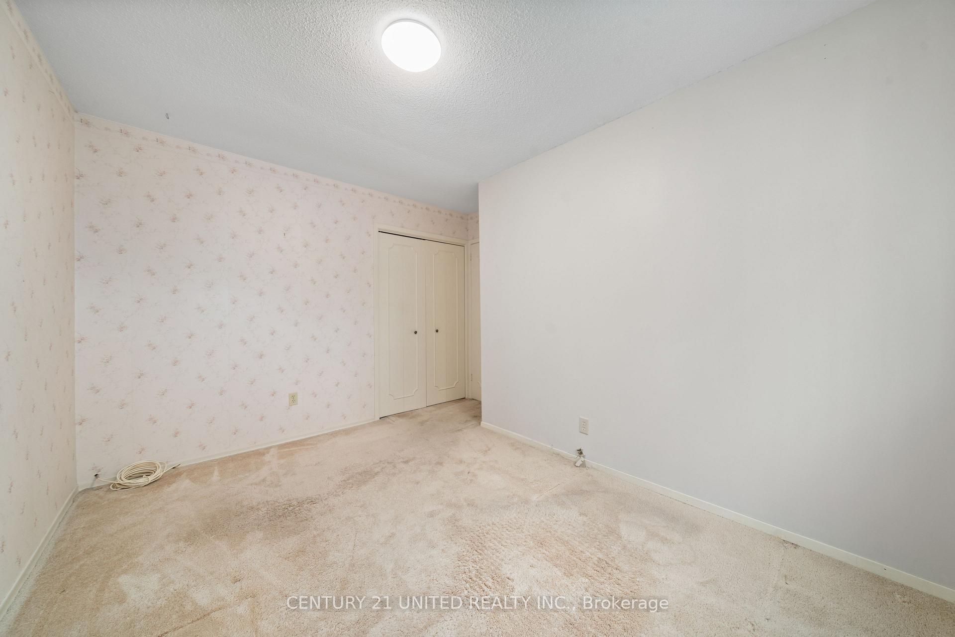 Photo 27 of 38 Parkview Drive, Peterborough, Northcrest Ward 5 — HOMEH