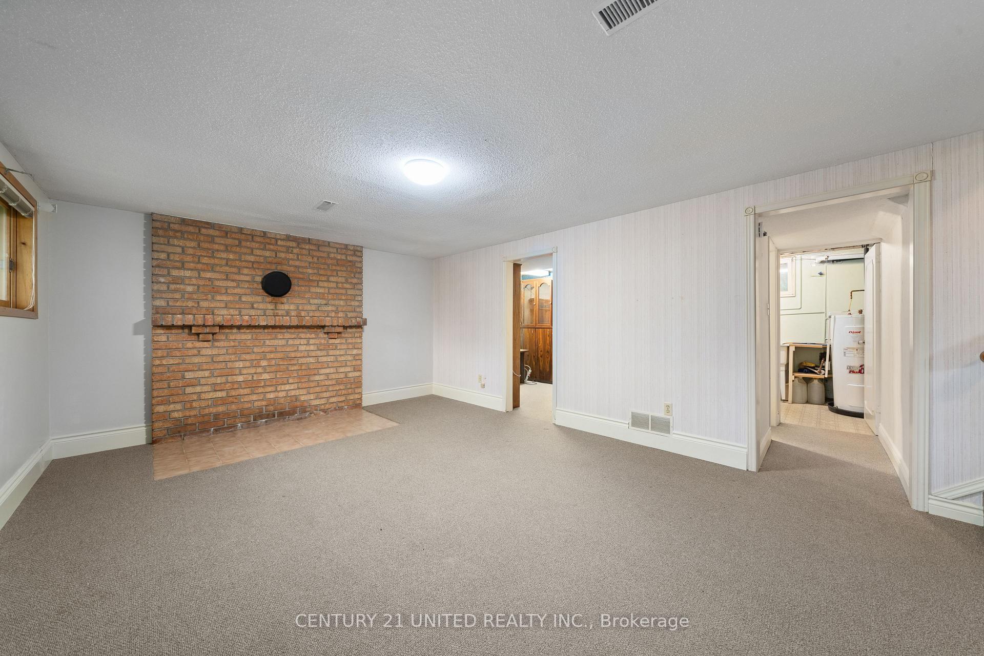 Photo 31 of 38 Parkview Drive, Peterborough, Northcrest Ward 5 — HOMEH