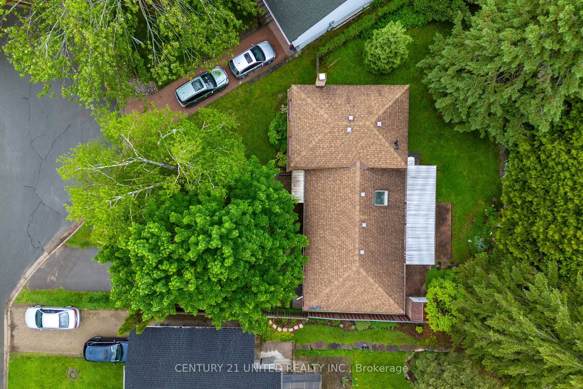 Photo 35 of 38 Parkview Drive, Peterborough, Northcrest Ward 5 — HOMEH