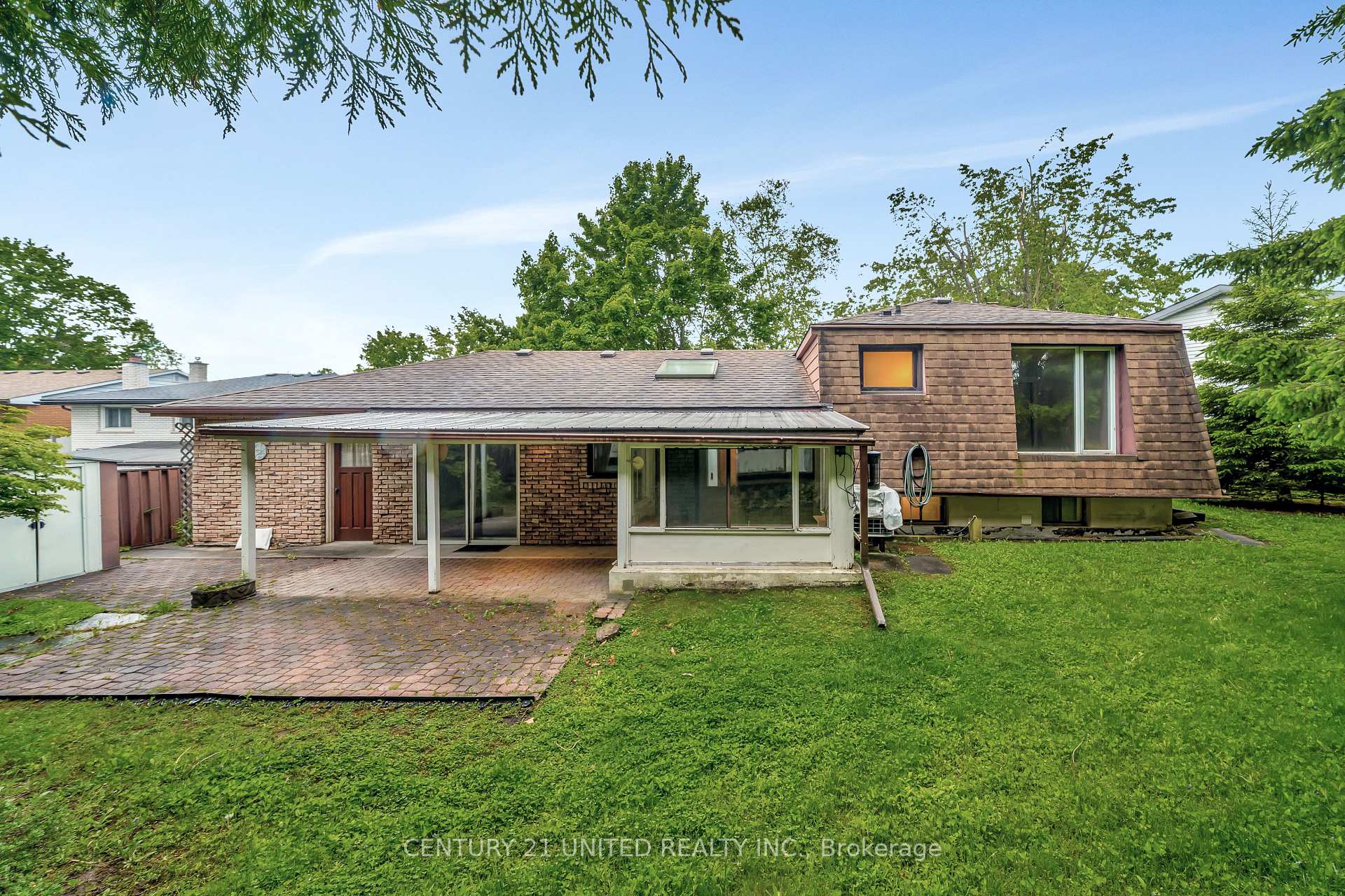 Photo 36 of 38 Parkview Drive, Peterborough, Northcrest Ward 5 — HOMEH