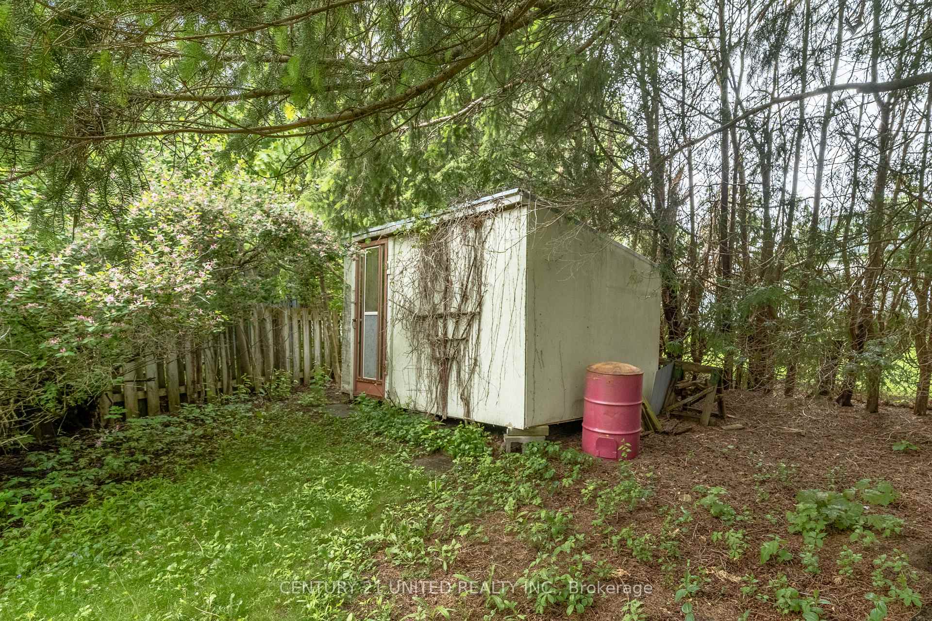 Photo 40 of 38 Parkview Drive, Peterborough, Northcrest Ward 5 — HOMEH