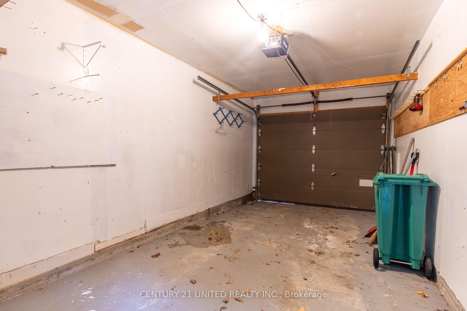 Photo 47 of 38 Parkview Drive, Peterborough, Northcrest Ward 5 — HOMEH