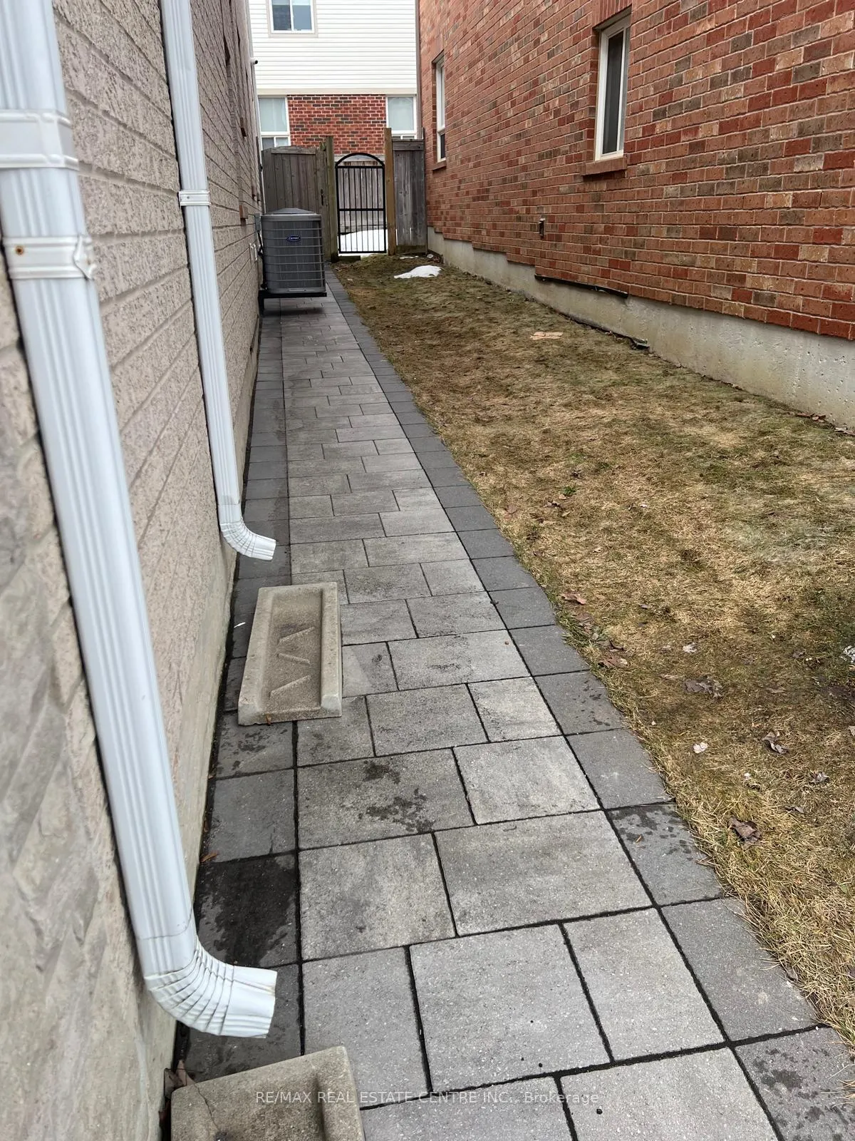 Photo 21 of 1870 Esterbrook Drive, Oshawa, Taunton — HOMEH