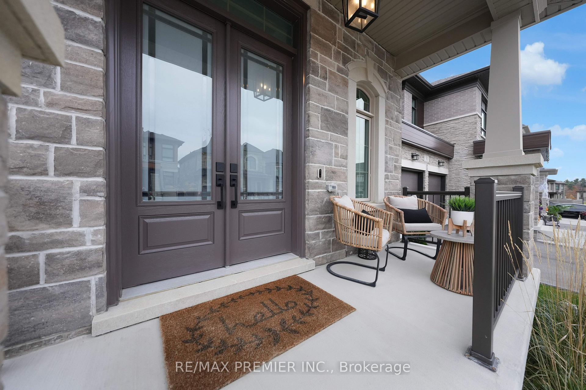 Photo 3 of 35 Wainfleet Crescent, Vaughan, Vellore Village — HOMEH