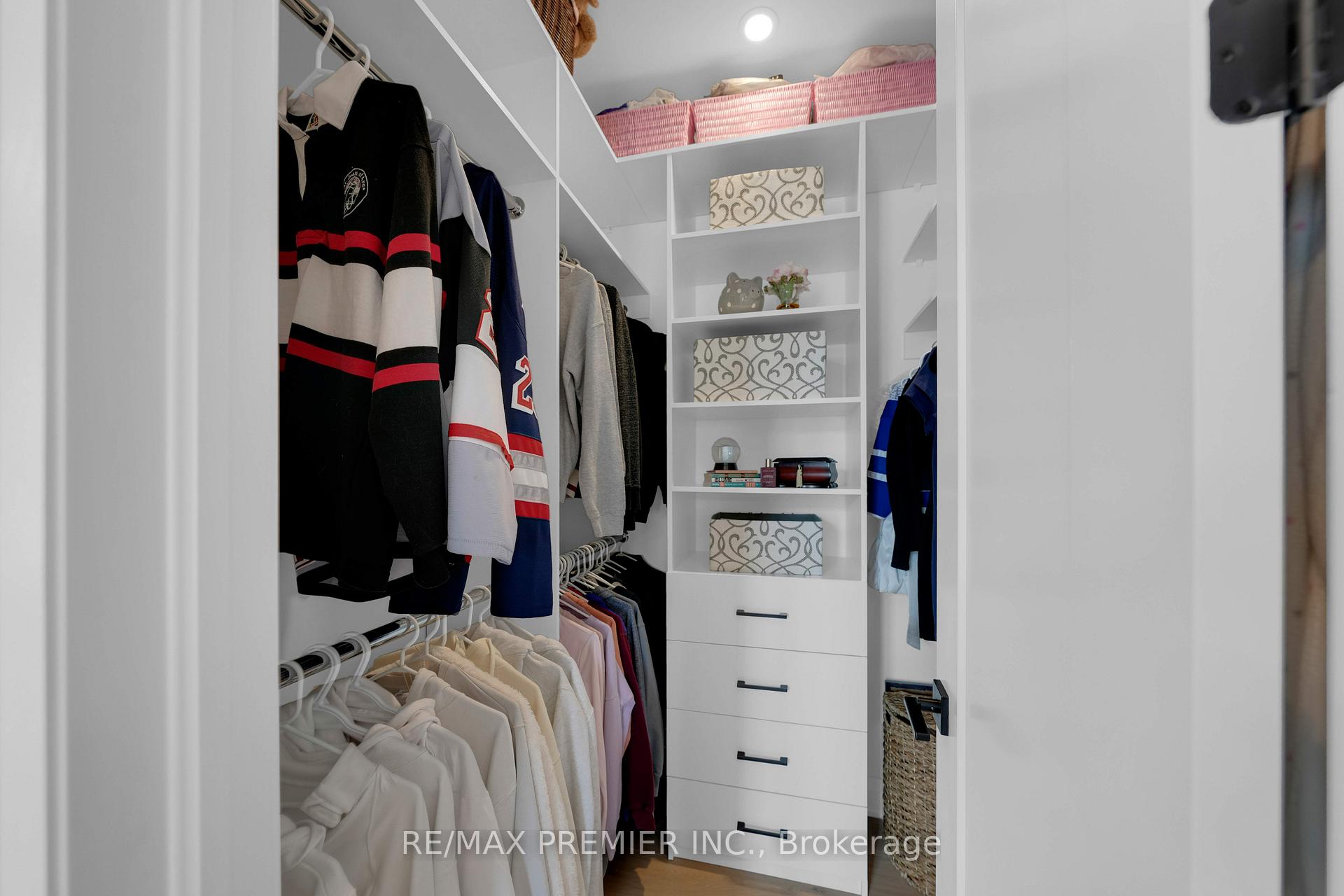 Photo 33 of 35 Wainfleet Crescent, Vaughan, Vellore Village — HOMEH