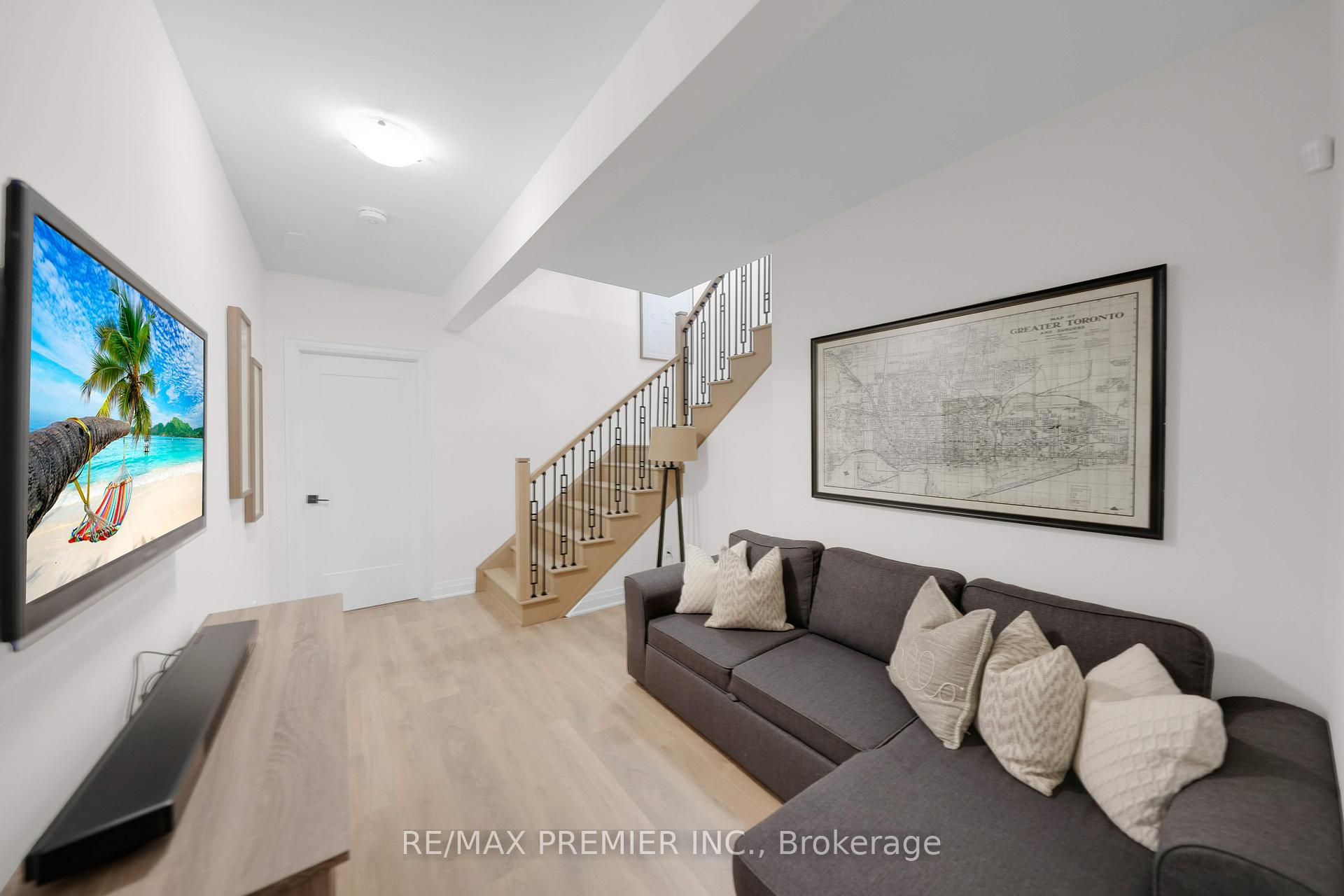 Photo 34 of 35 Wainfleet Crescent, Vaughan, Vellore Village — HOMEH
