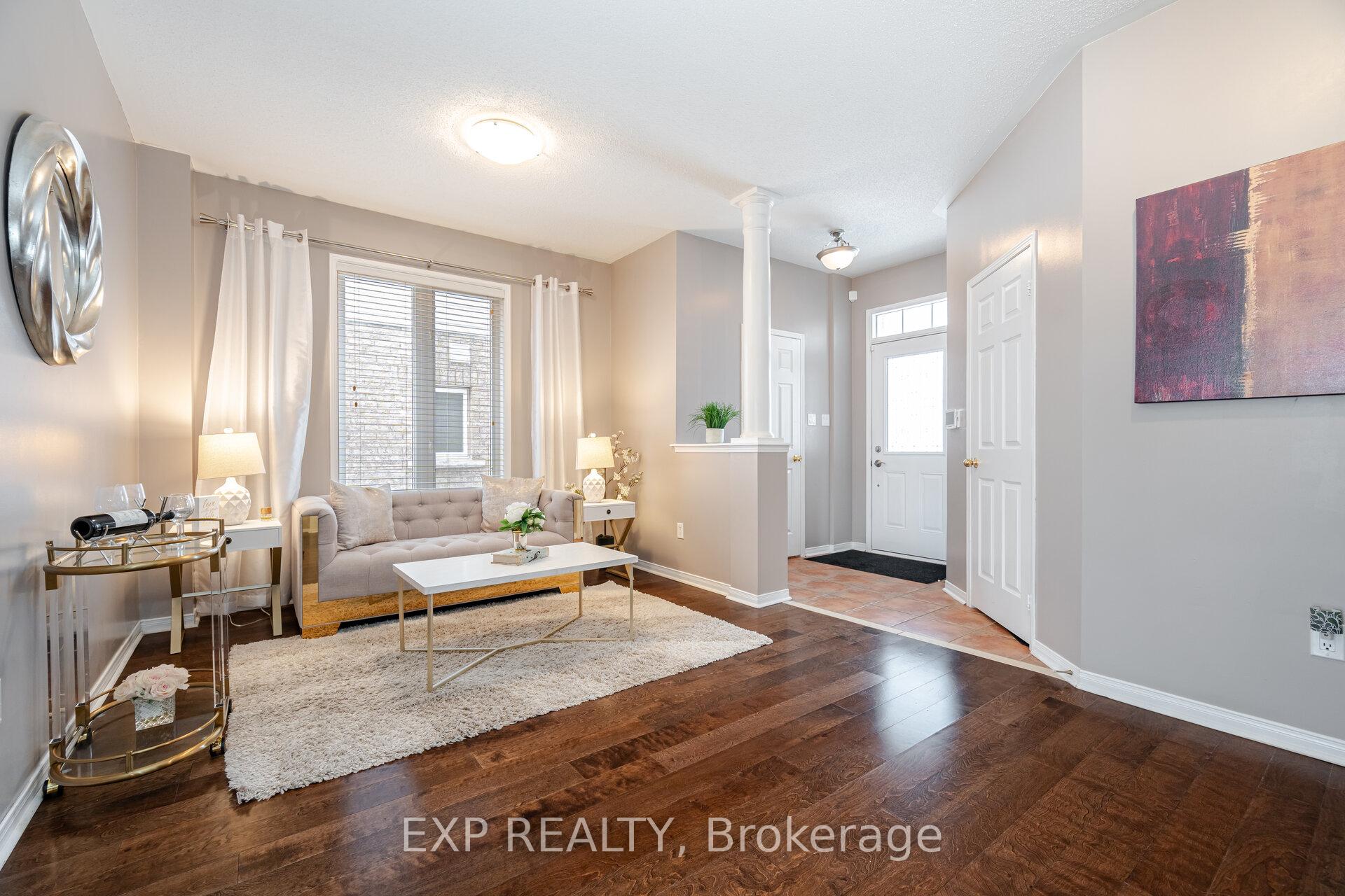 Photo 2 of 1204 Langley Circle, Oshawa, Pinecrest — HOMEH