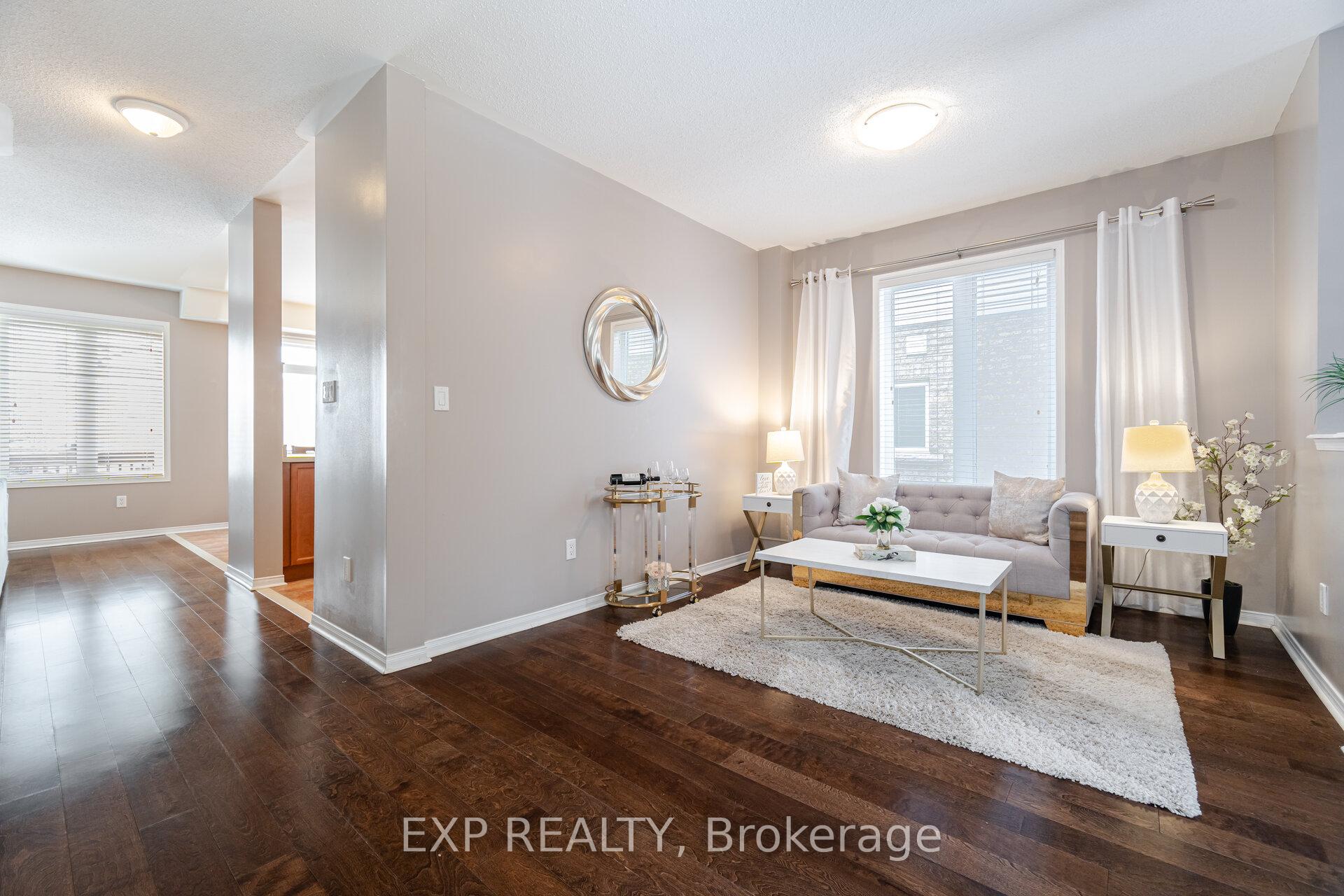 Photo 3 of 1204 Langley Circle, Oshawa, Pinecrest — HOMEH