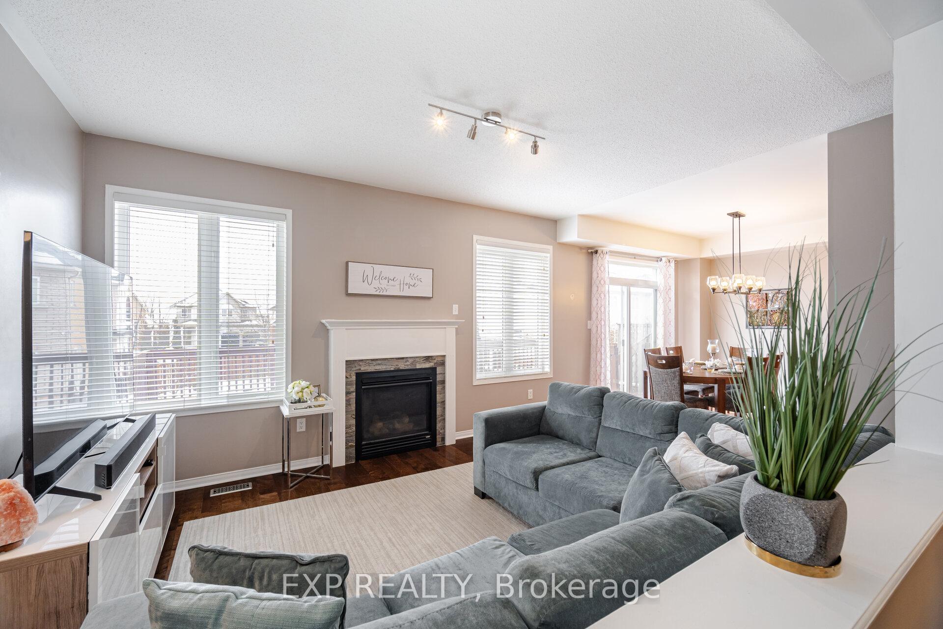 Photo 8 of 1204 Langley Circle, Oshawa, Pinecrest — HOMEH