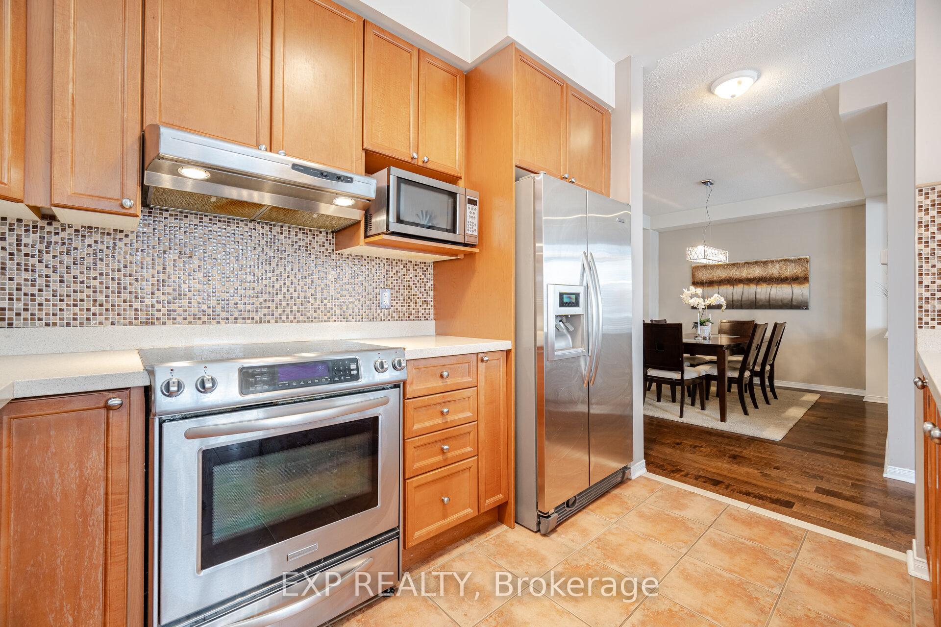 Photo 17 of 1204 Langley Circle, Oshawa, Pinecrest — HOMEH