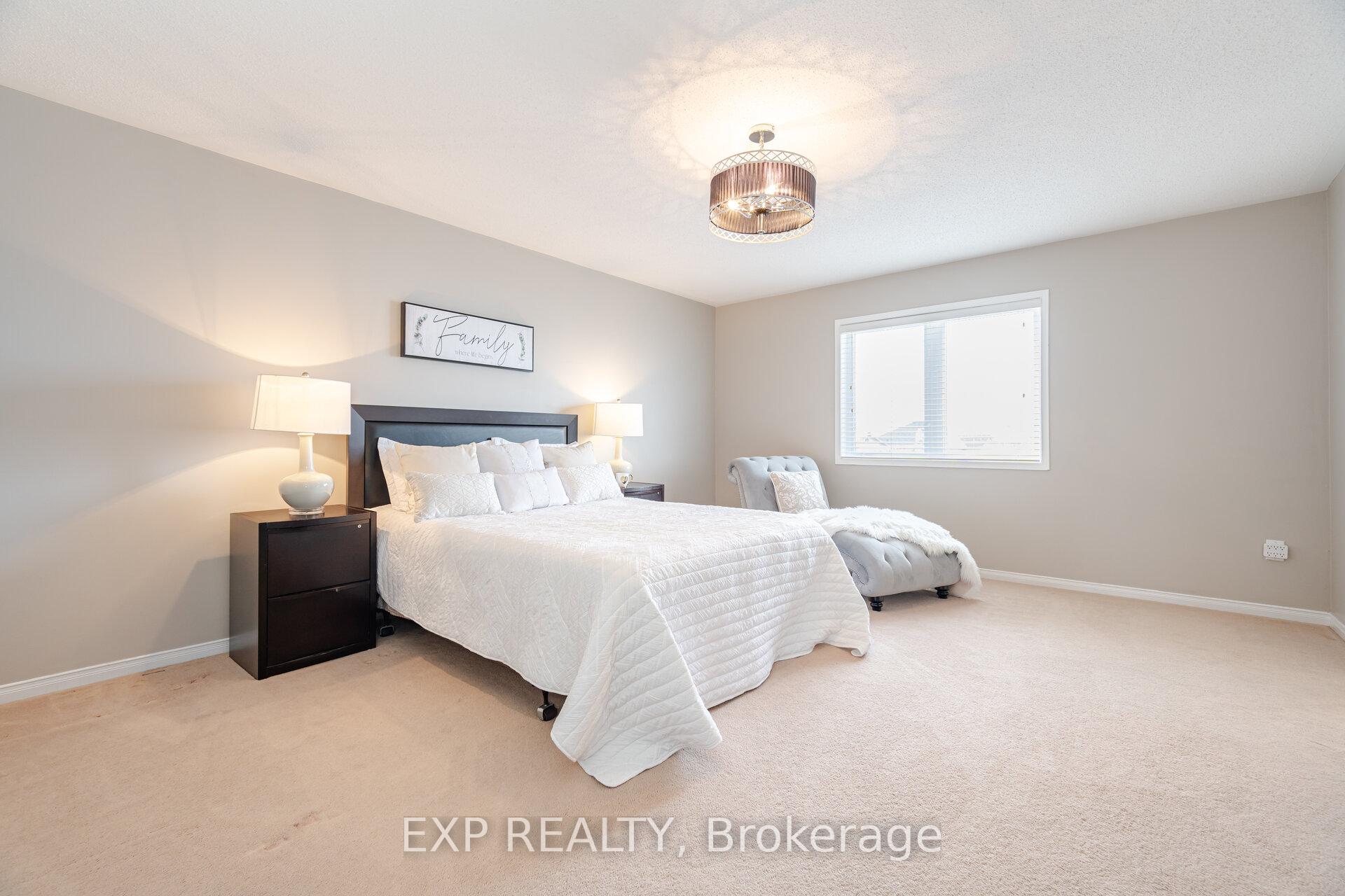 Photo 19 of 1204 Langley Circle, Oshawa, Pinecrest — HOMEH
