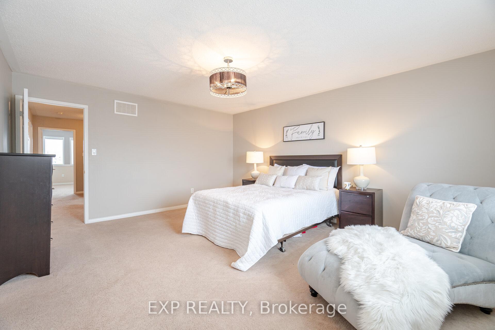 Photo 20 of 1204 Langley Circle, Oshawa, Pinecrest — HOMEH